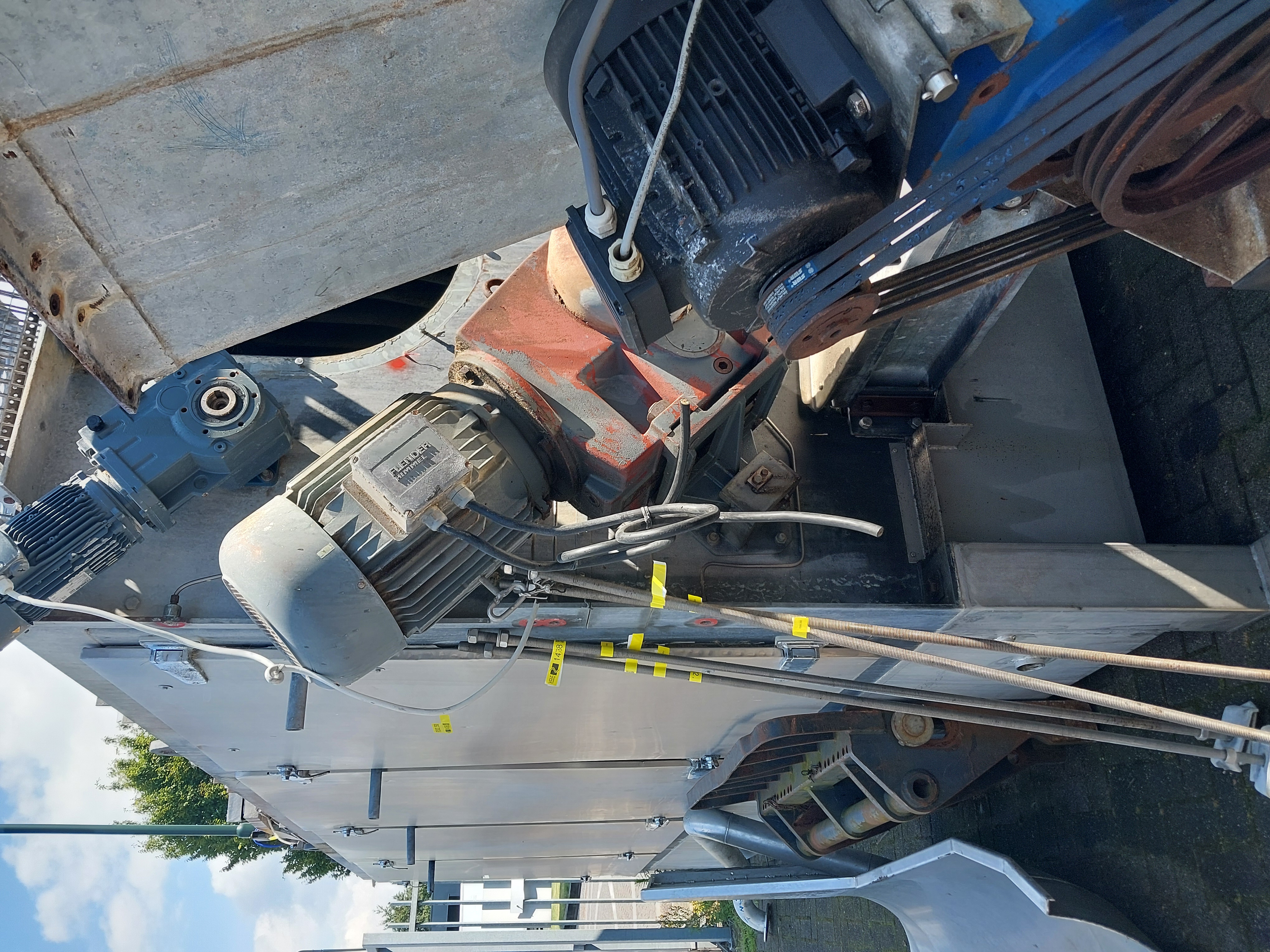 Used U-bar scalding and dehairing machine