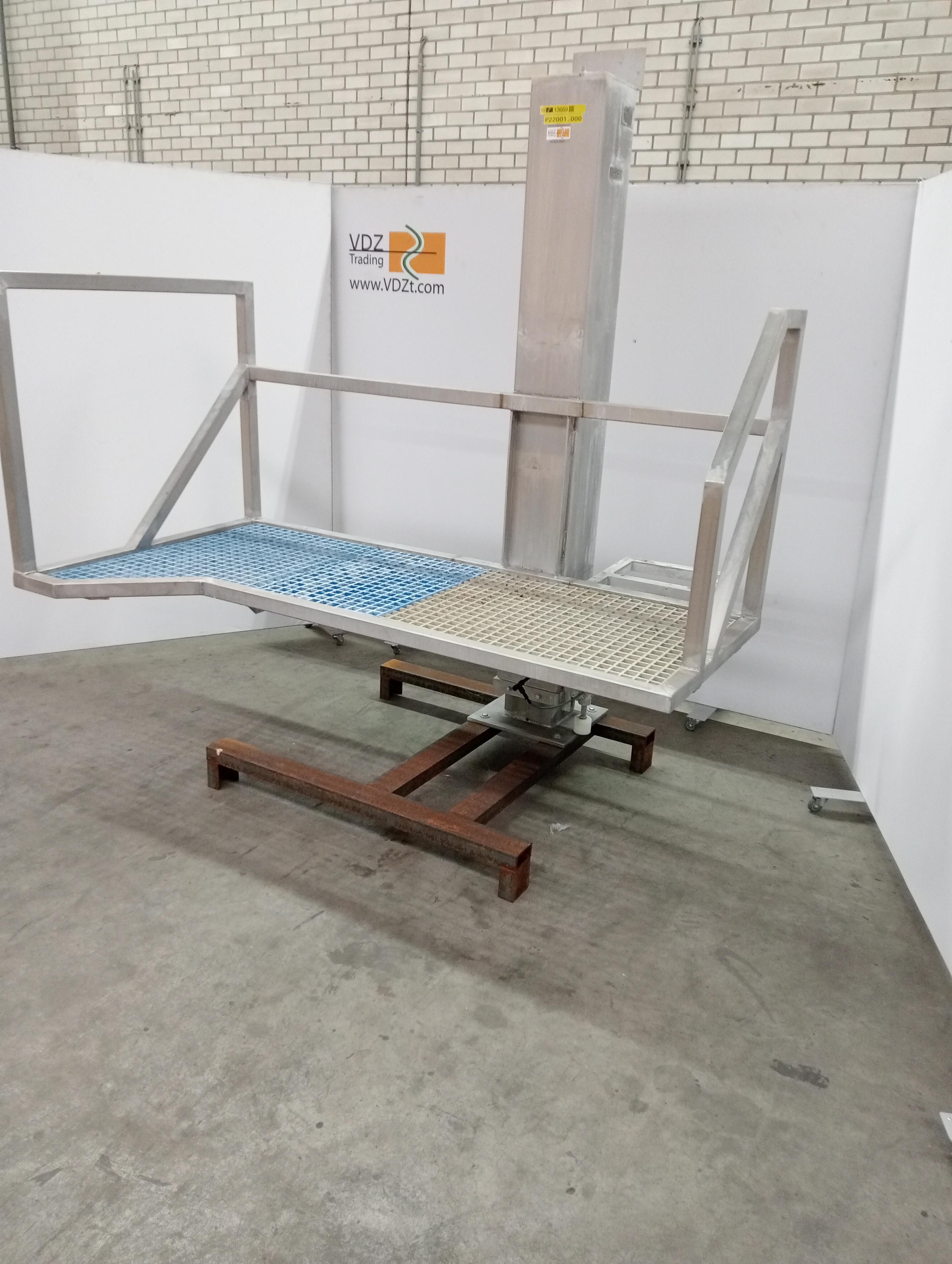 Used Movable platform