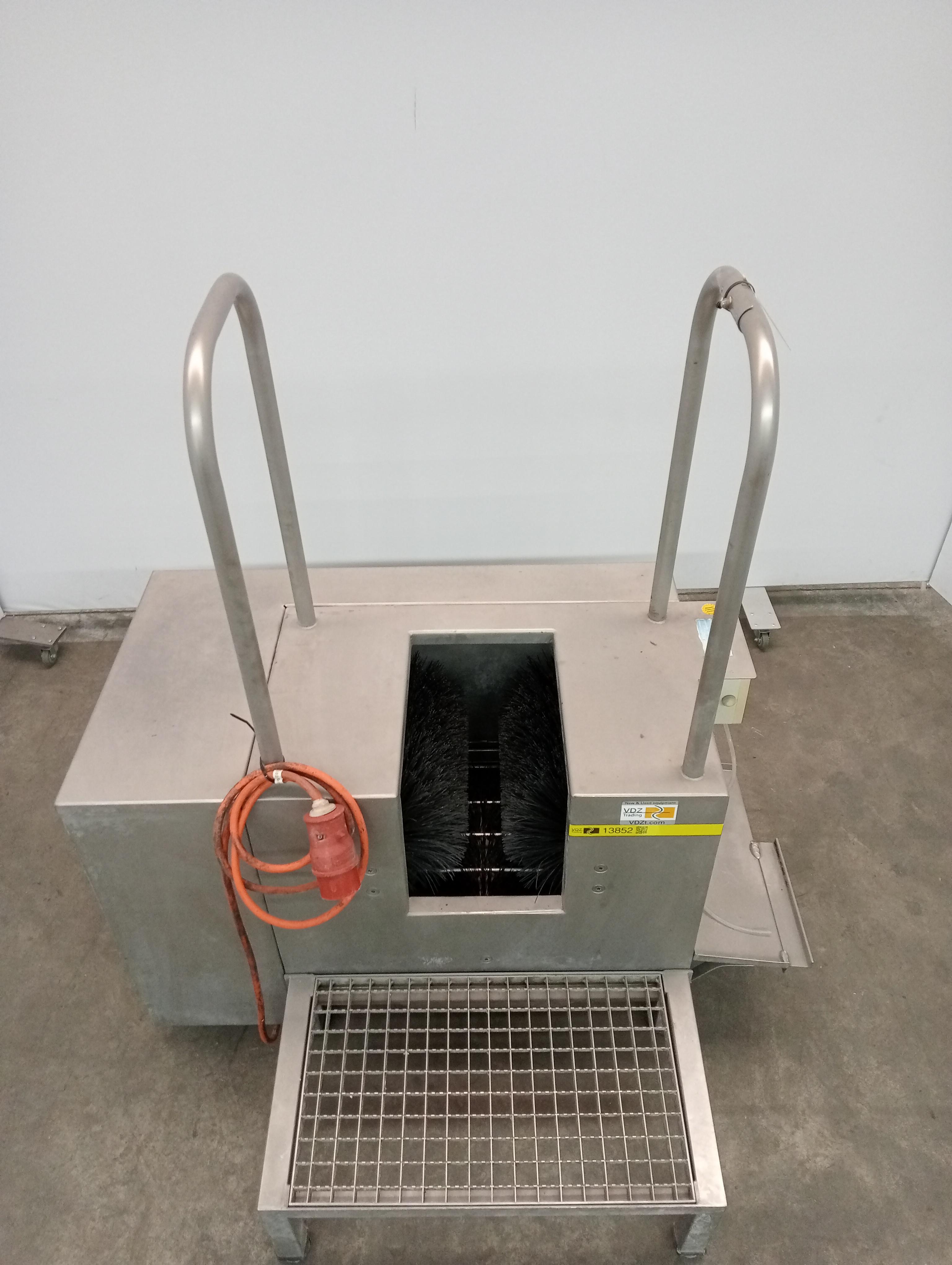 Used Boot washer