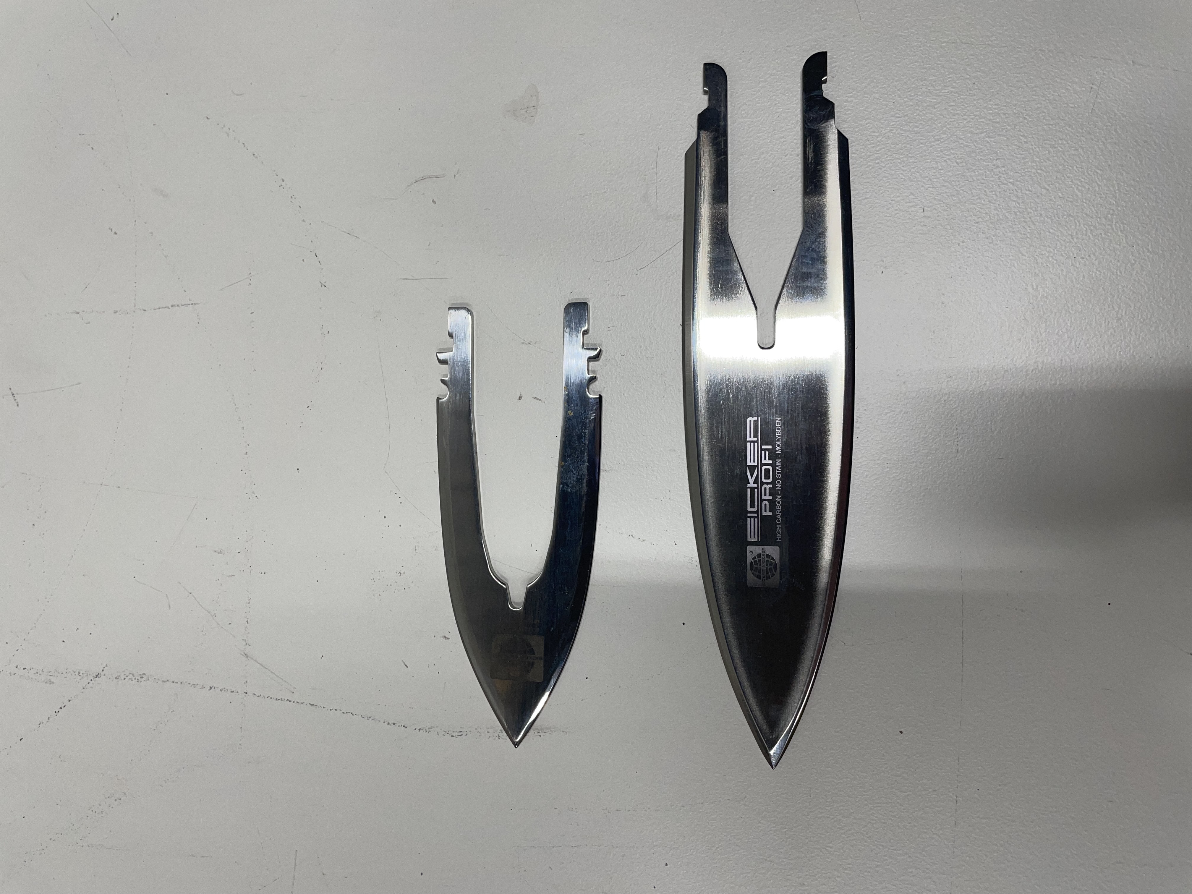 Used Box of bleeding knife blades