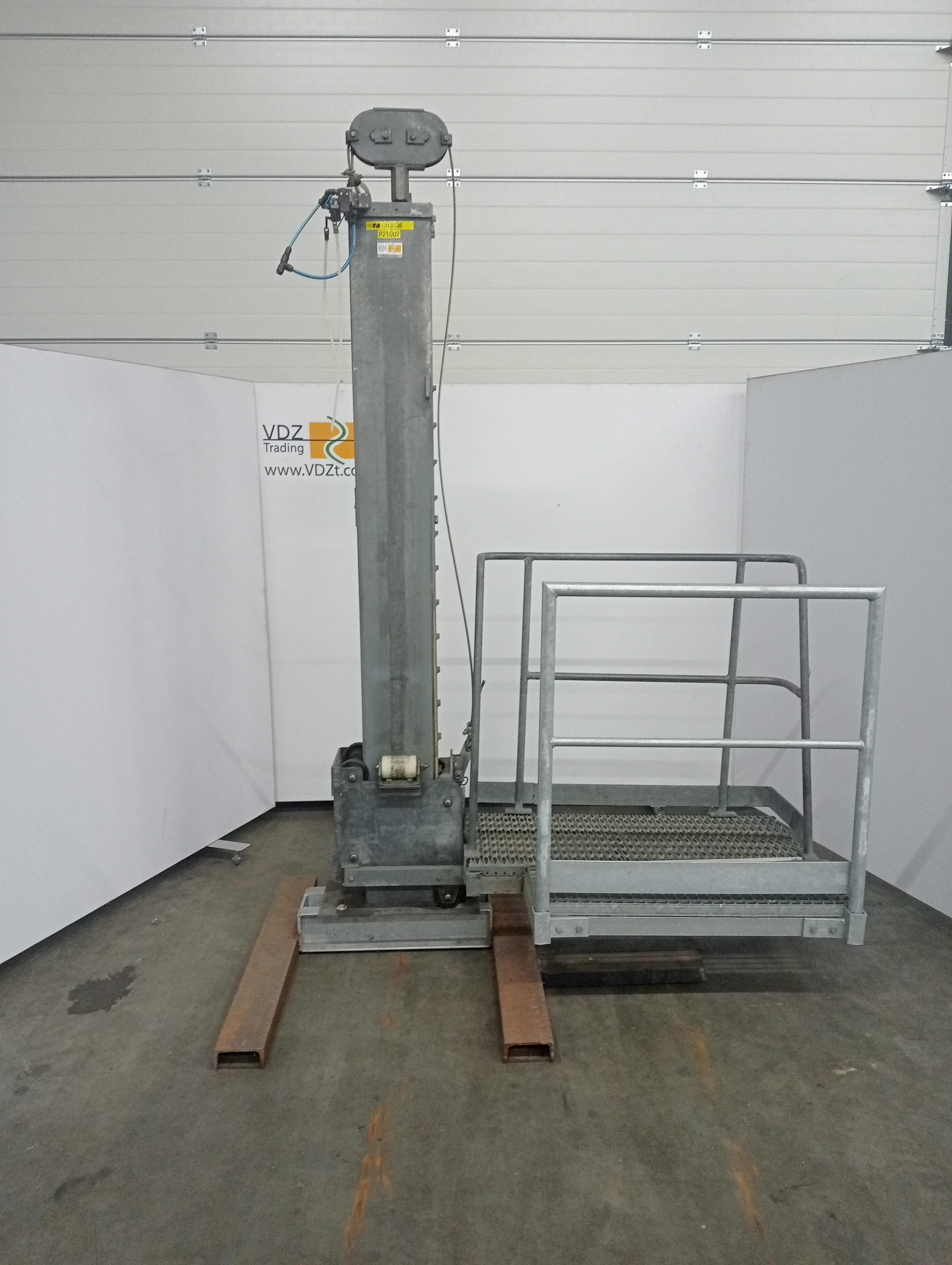 Used Movable platform