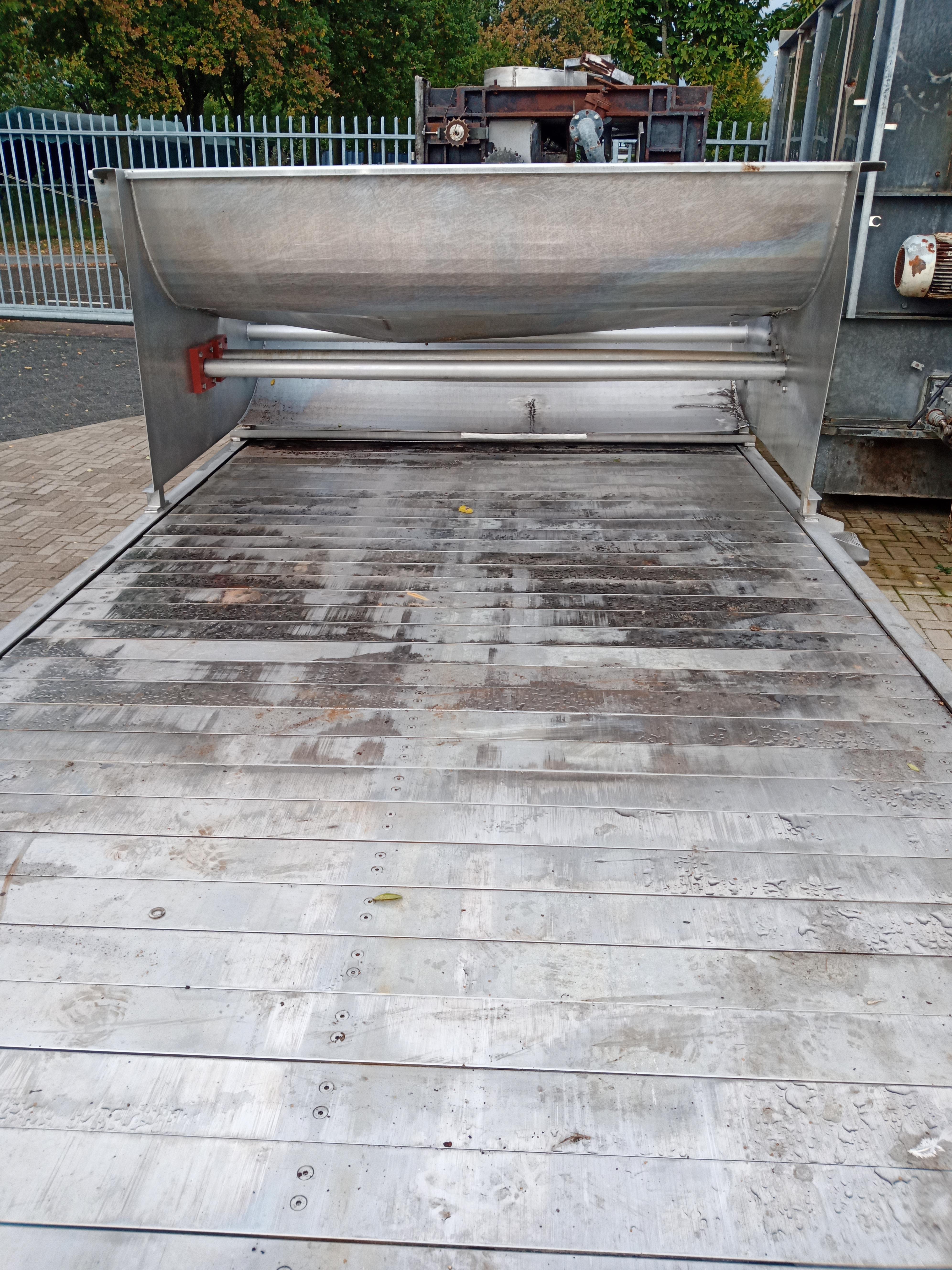 Used Gambrelling table