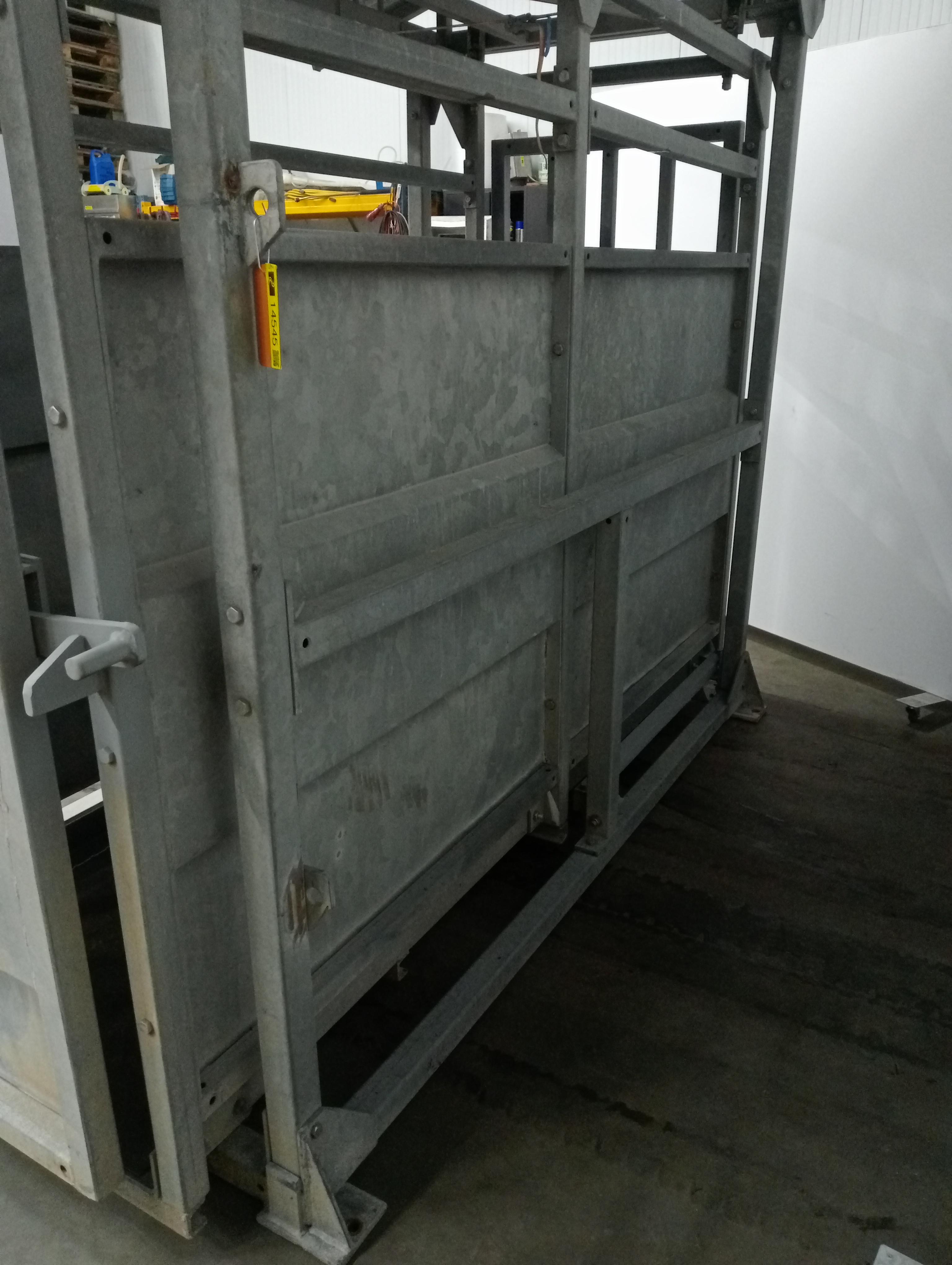 Used Weighing scale for live animals