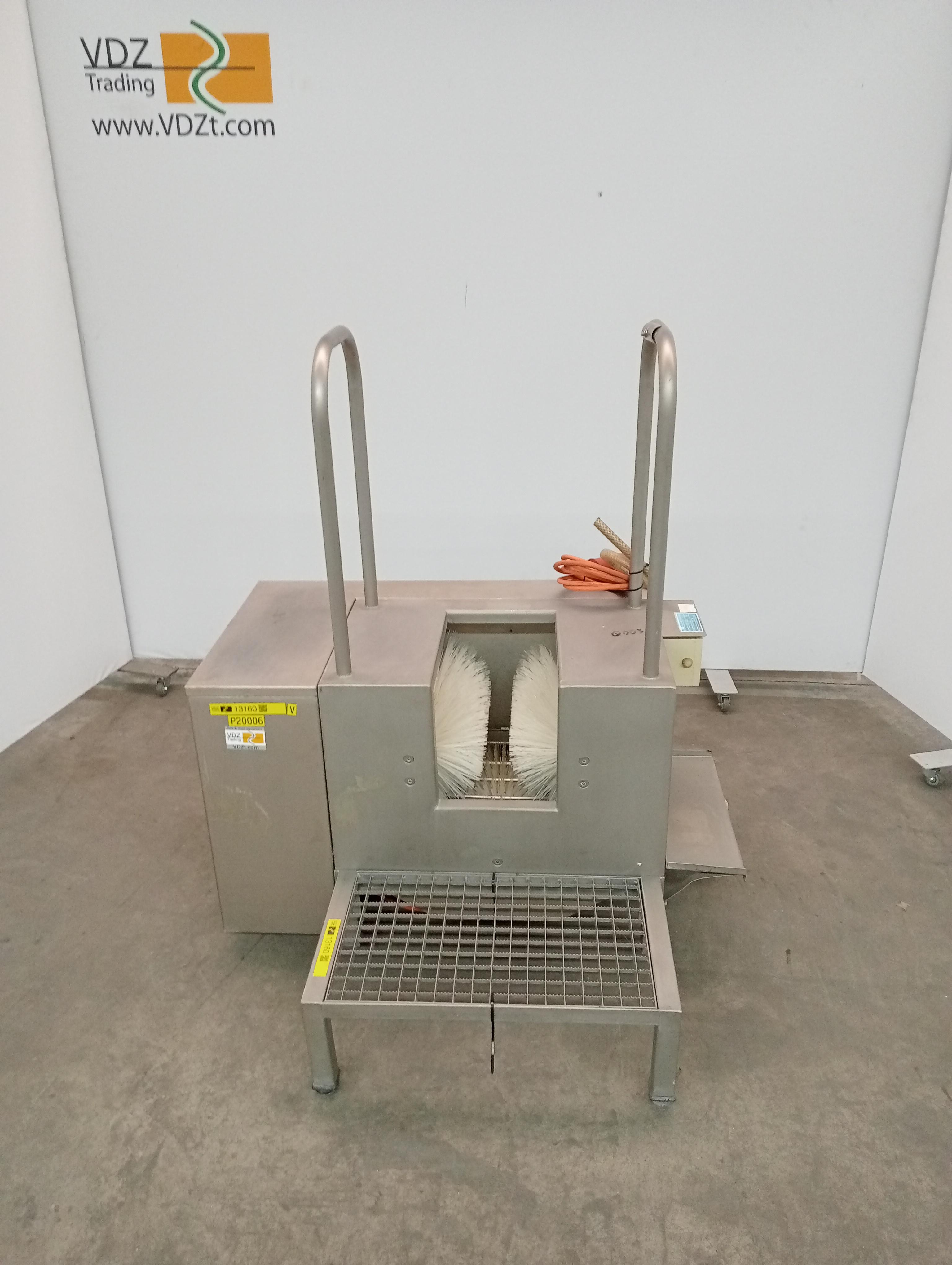 Used Boot washer