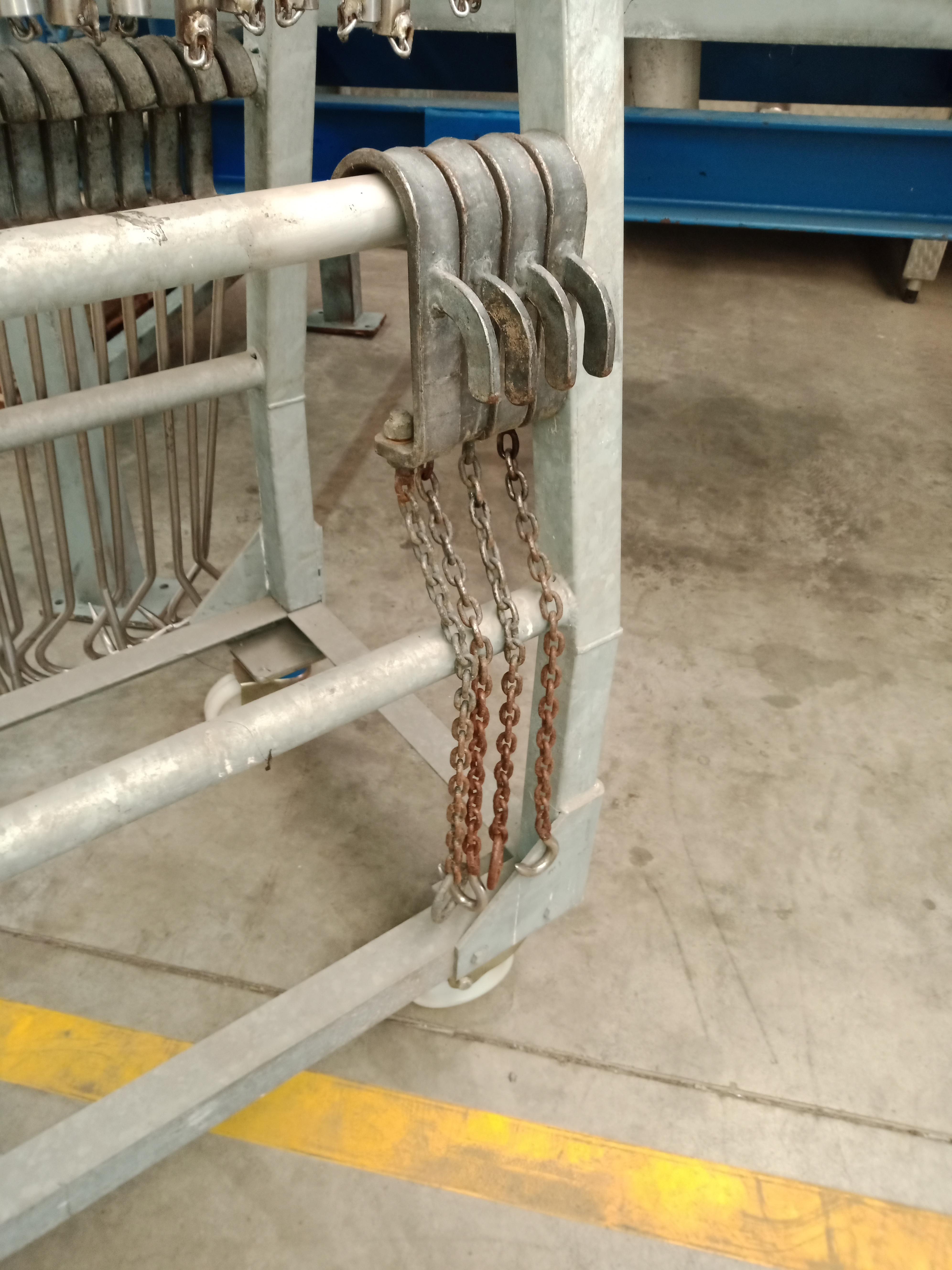 Used Bleeding hooks slide