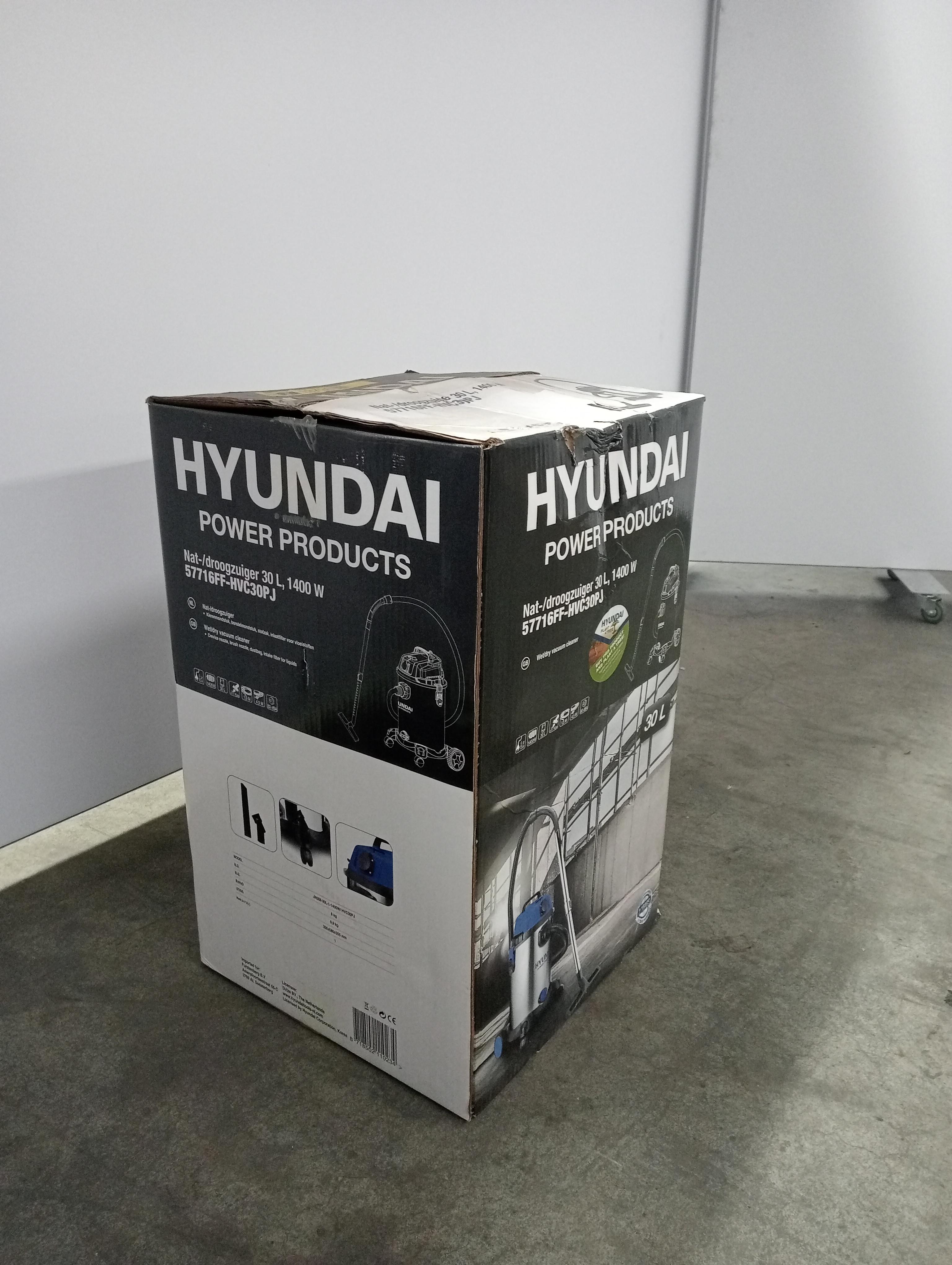 Used Vacuum cleaner. Wet or dry