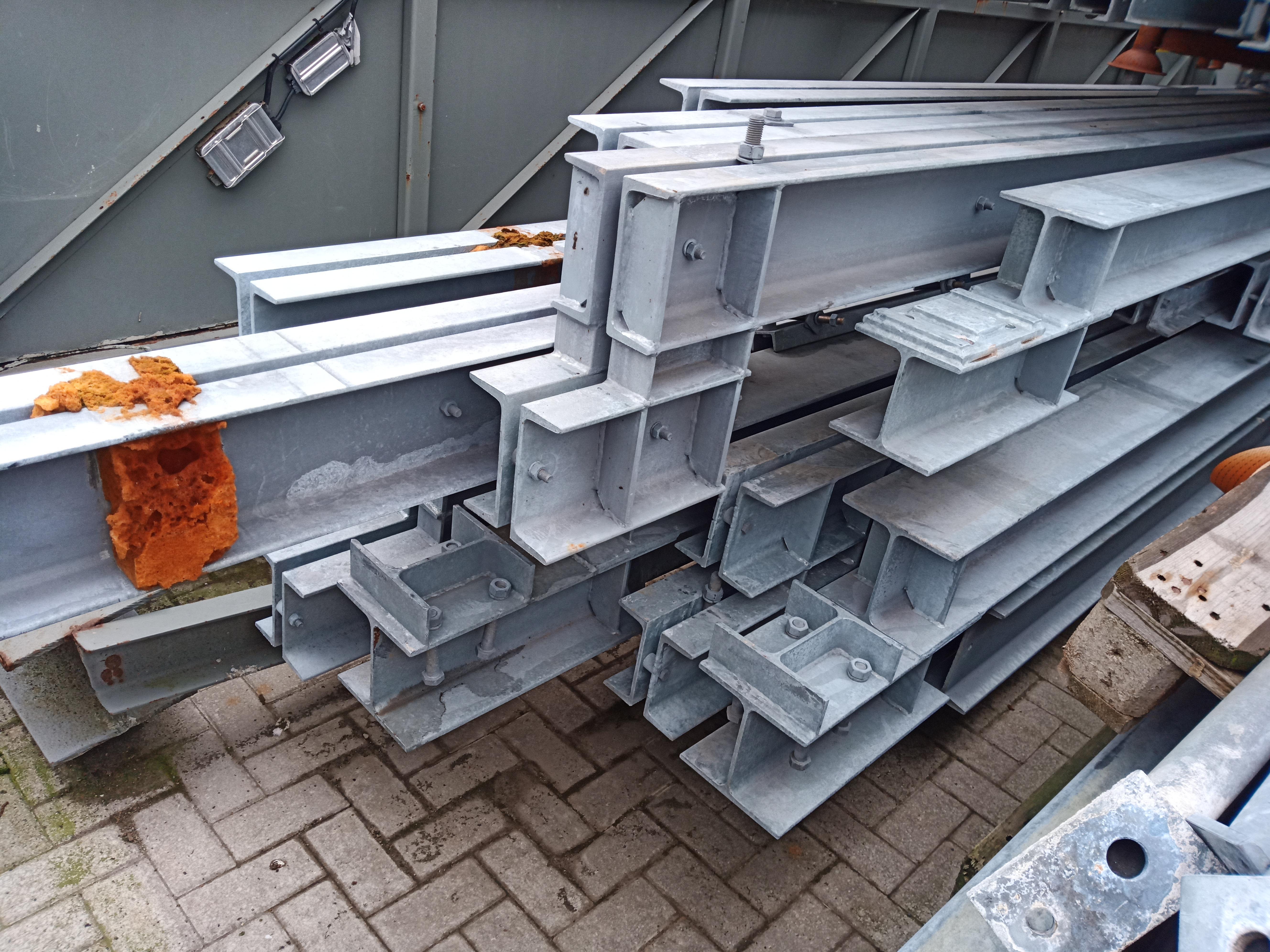 Used Beams galvanised
