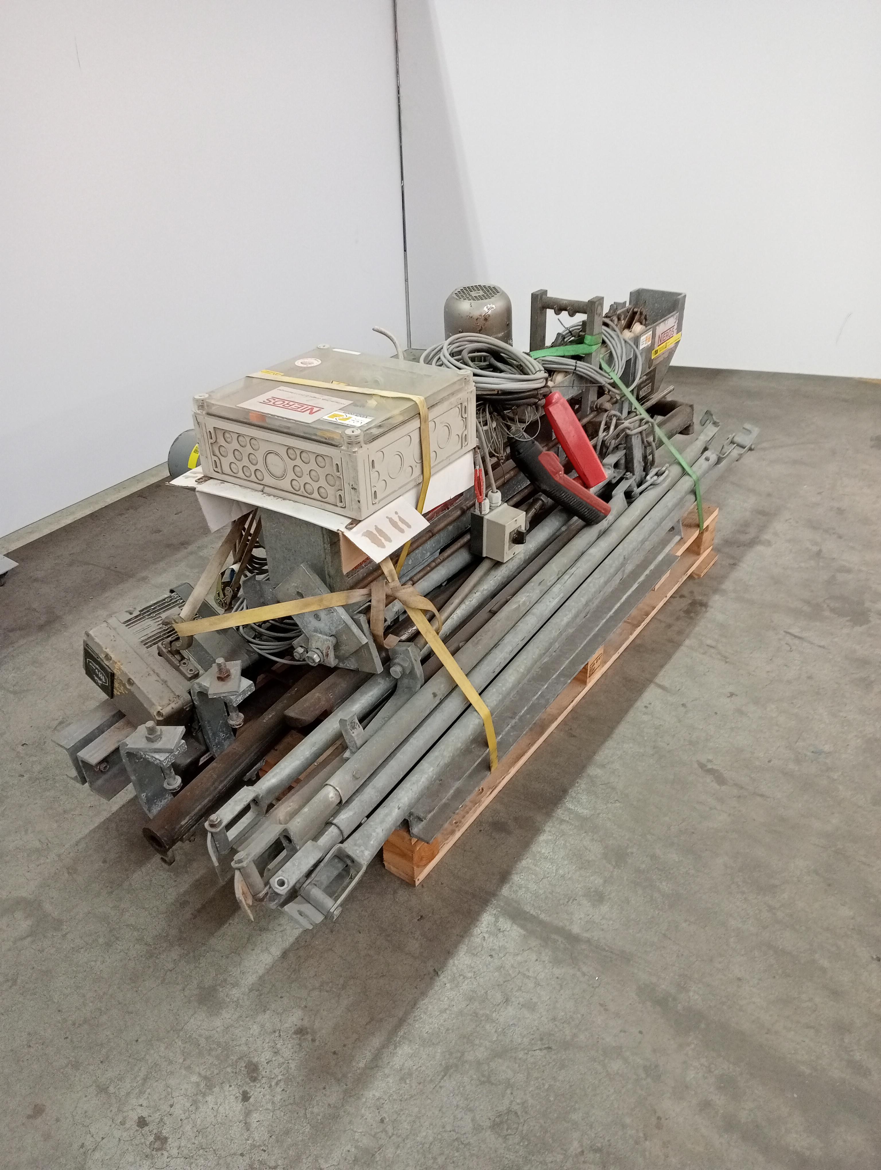 Used Truck loading and unloading elevator