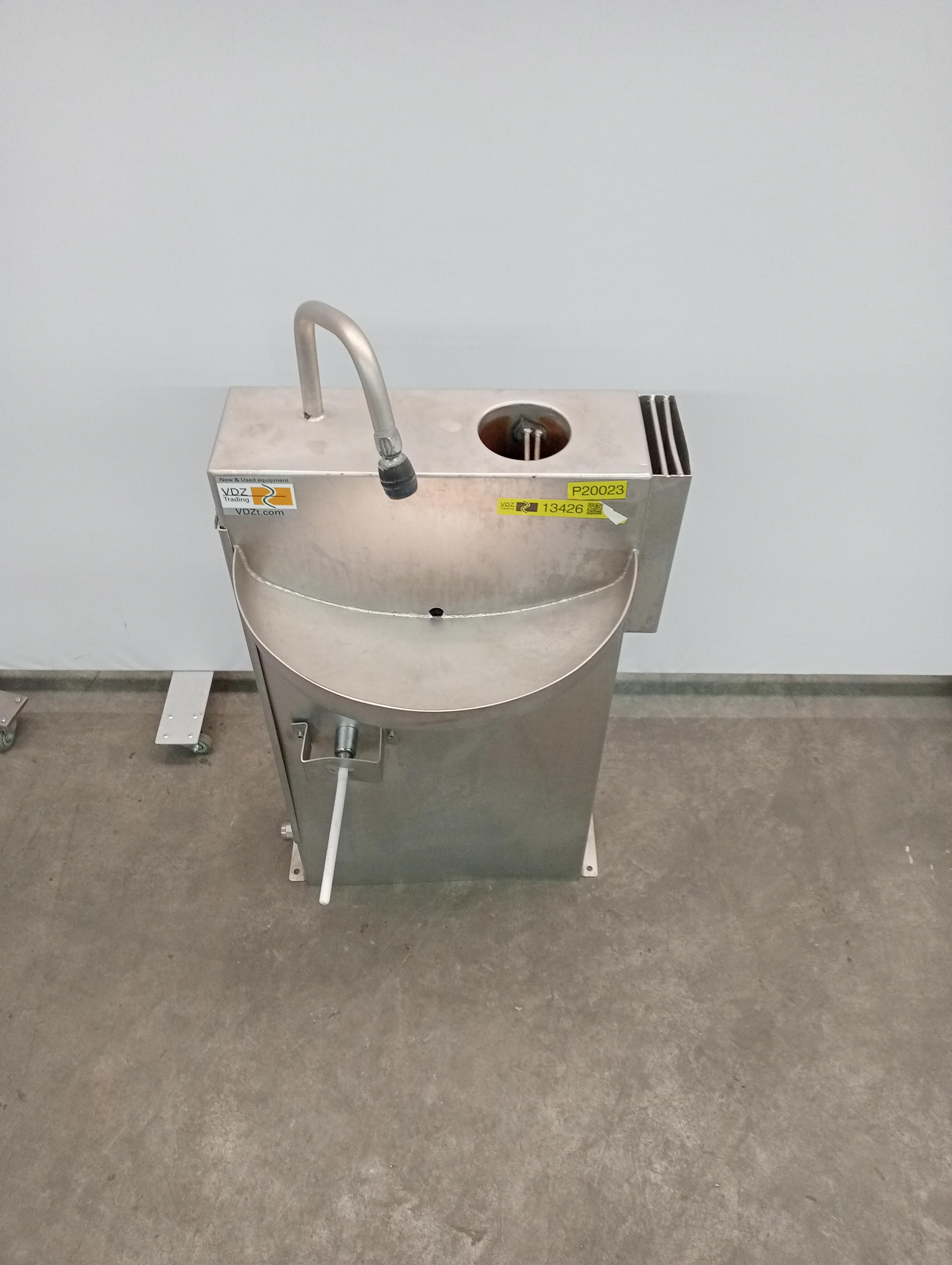 Used Wash basin incl sterilizer