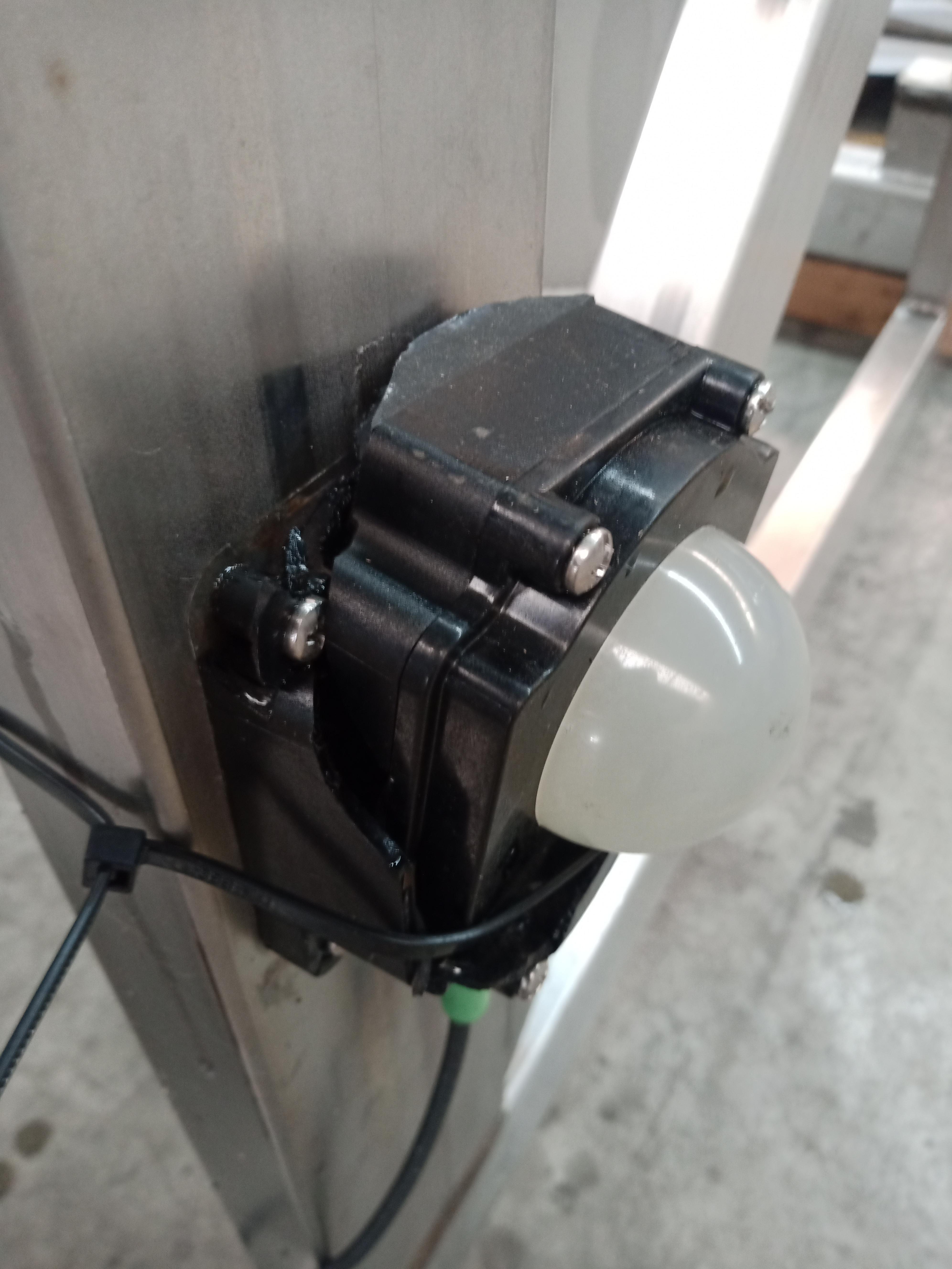 Used Cyclone with ejector gate