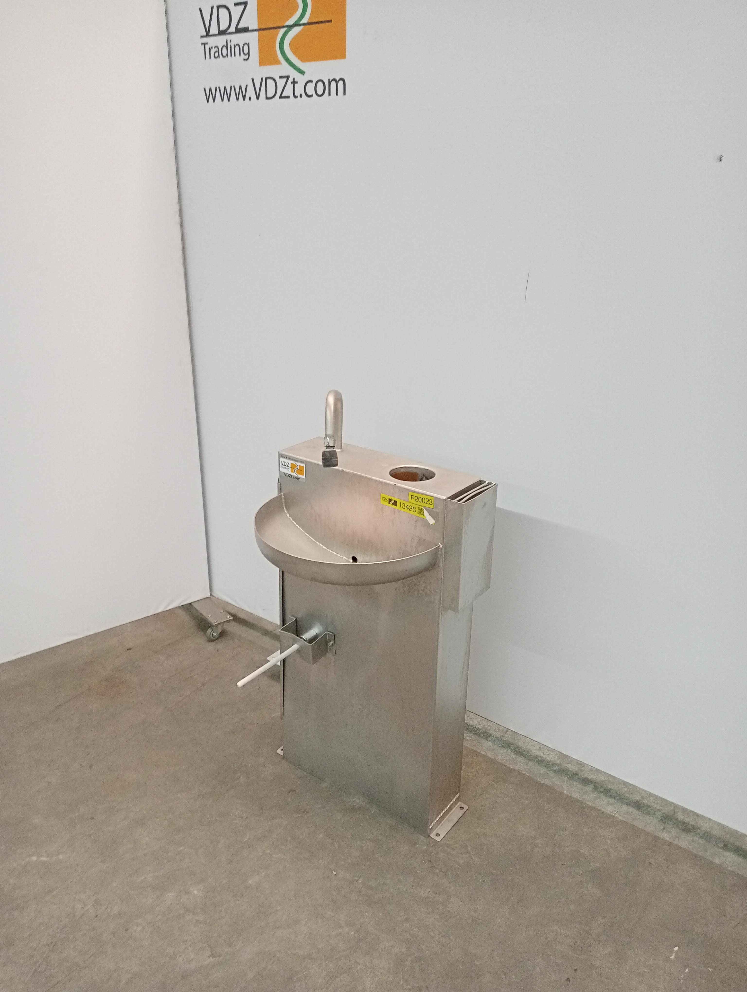 Used Wash basin incl sterilizer