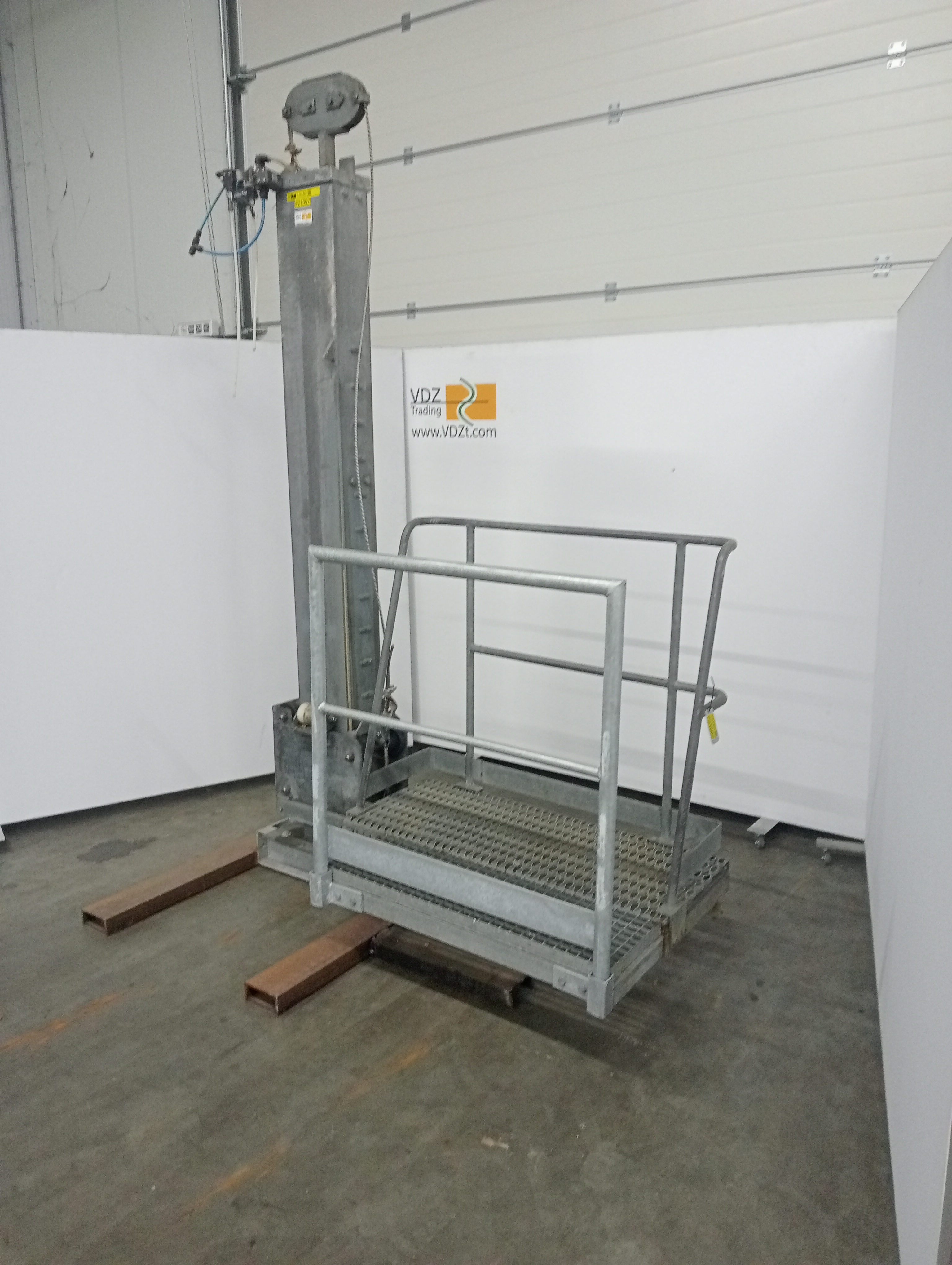 Used Movable platform