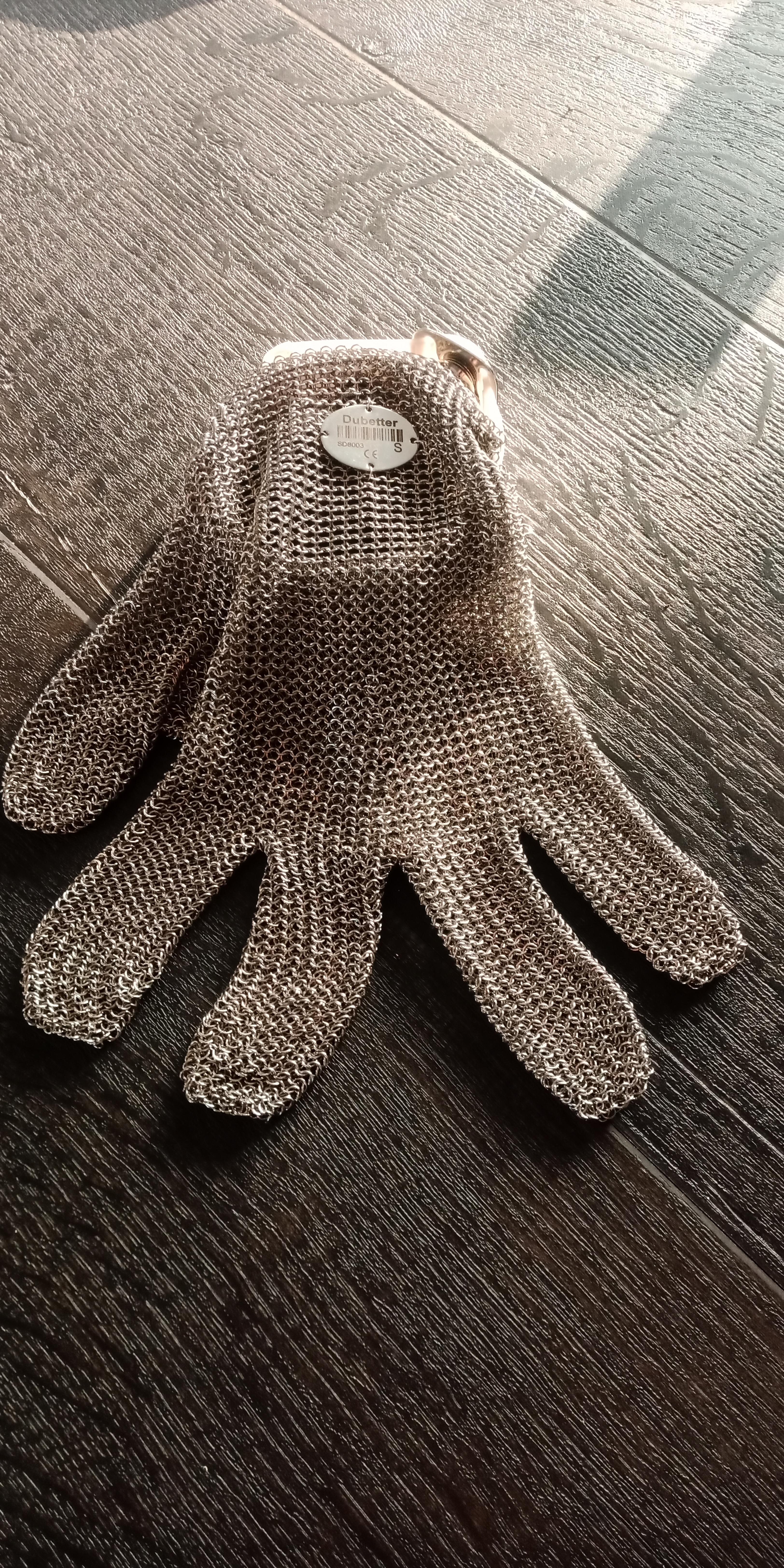 Used Stainless steel safety glove, S