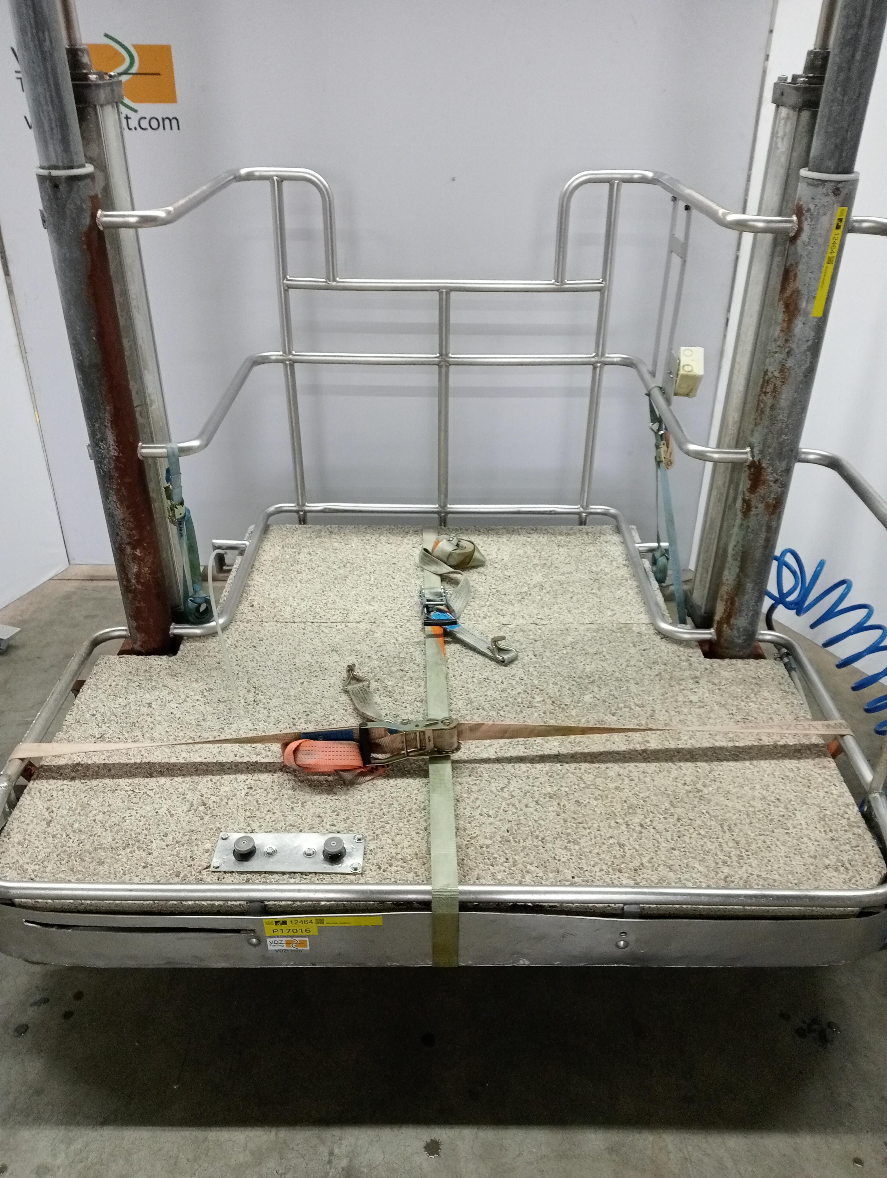 Used Movable platform