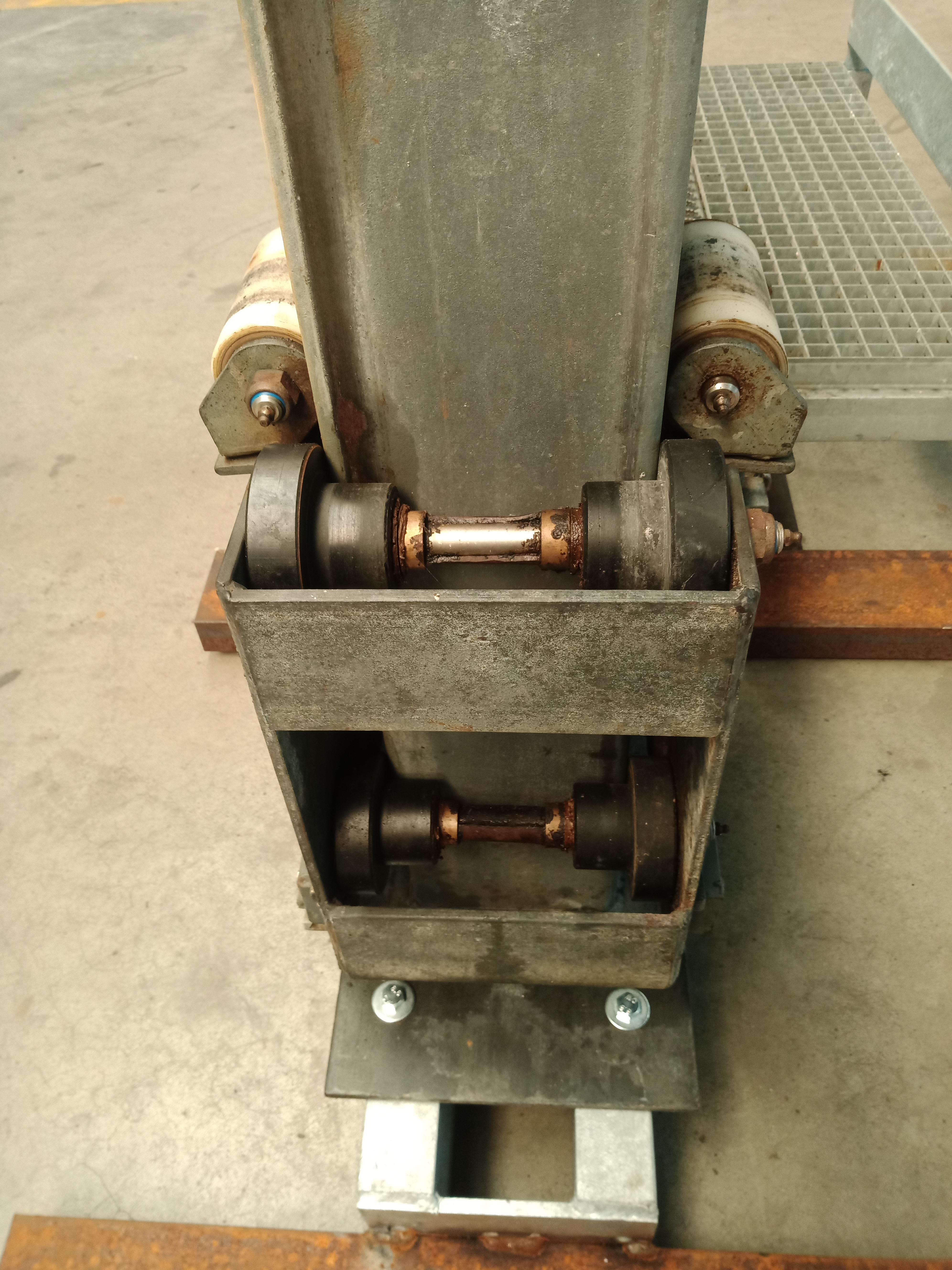 Used Movable platform