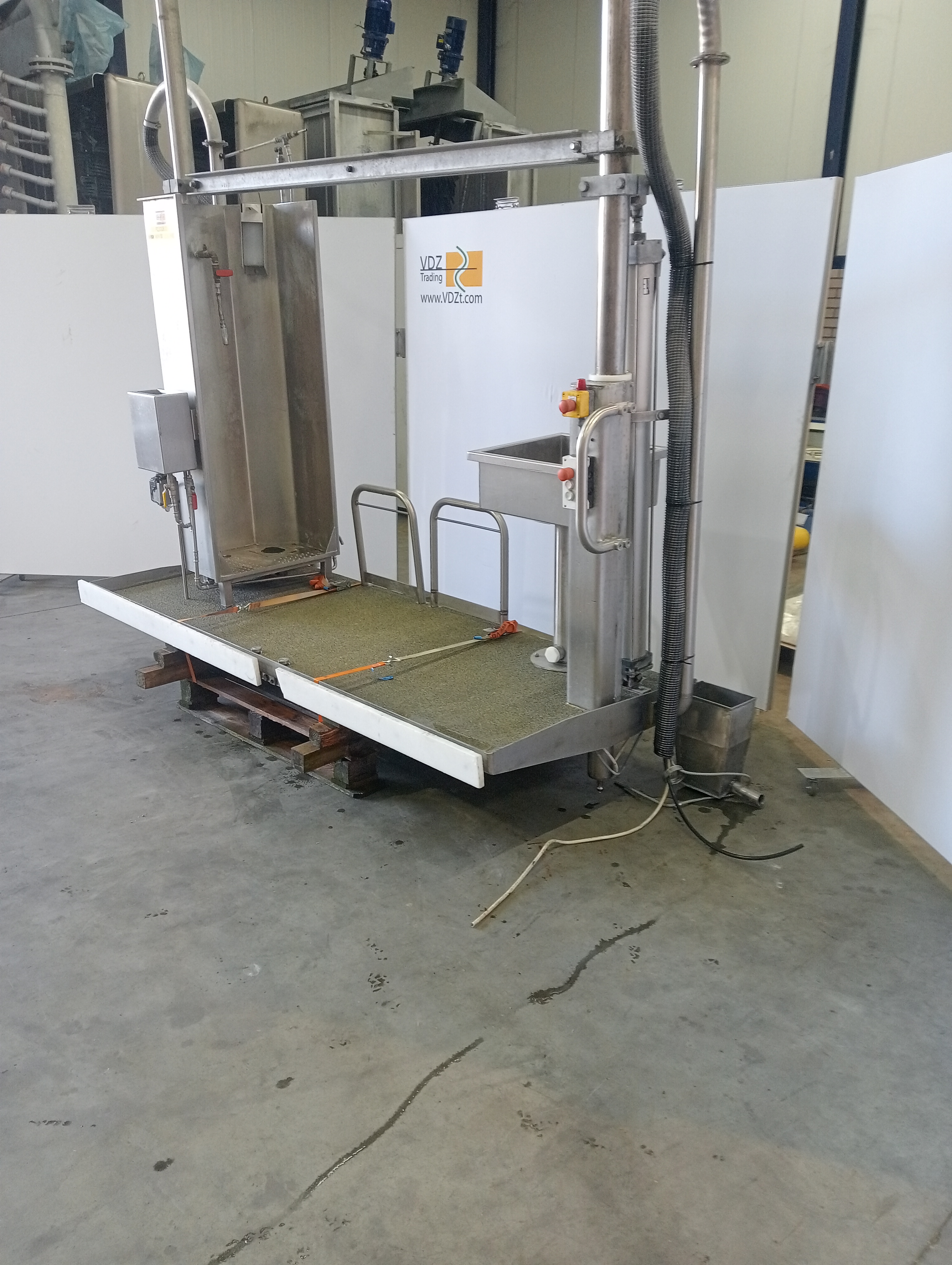Used Moveable platform