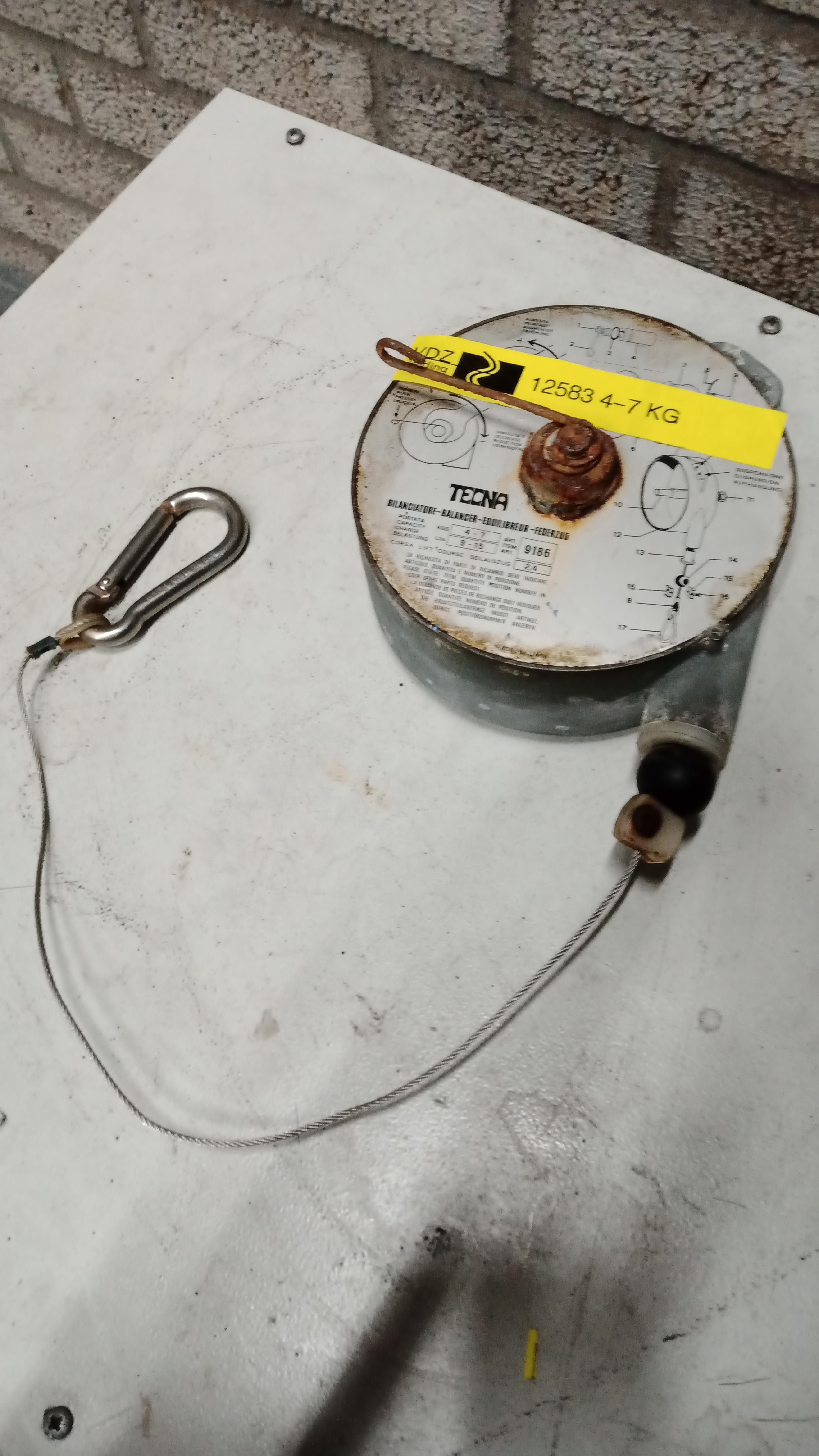 Used Tecna balancer - 4-7 kg