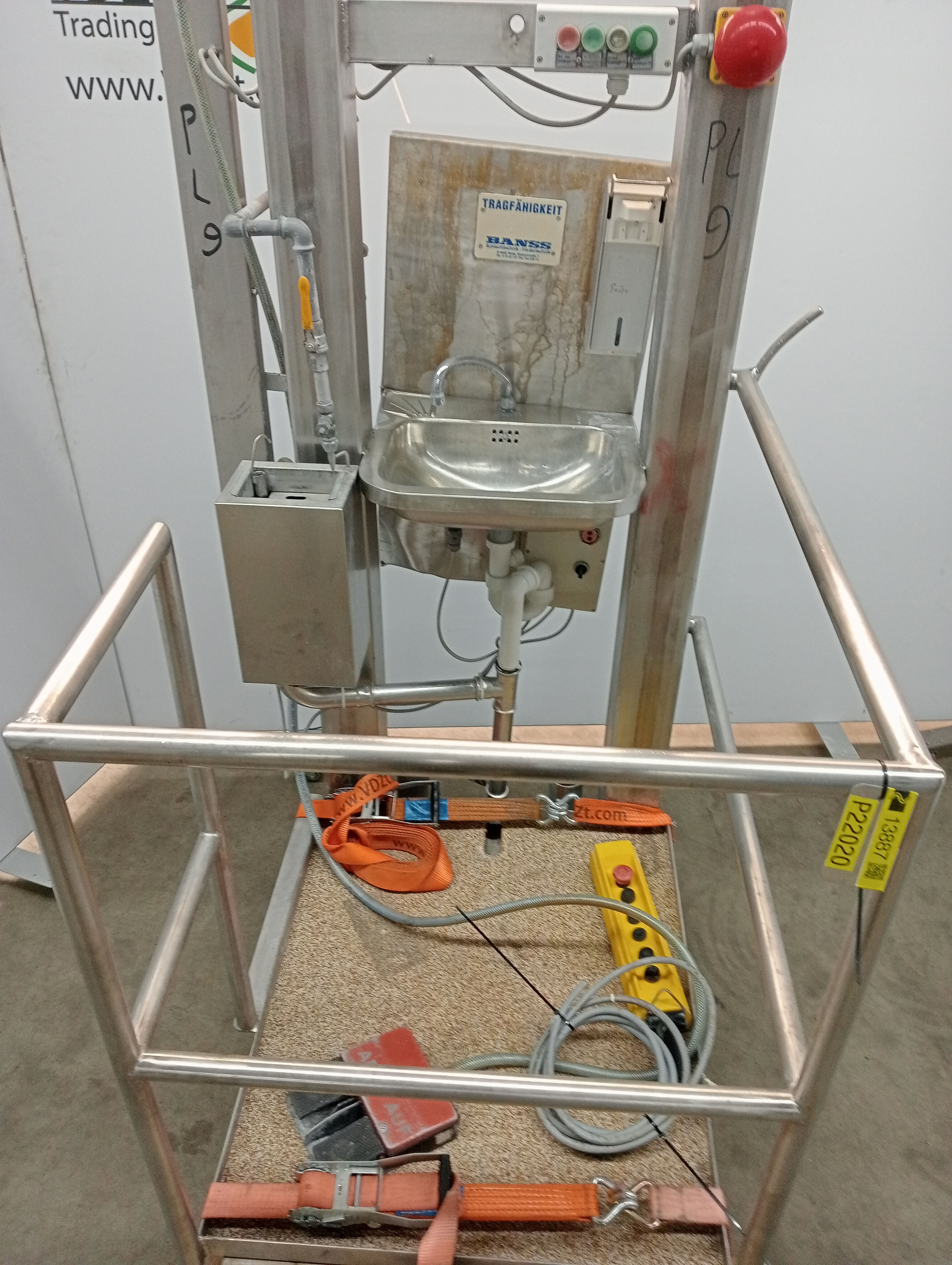 Used Platforms dehider