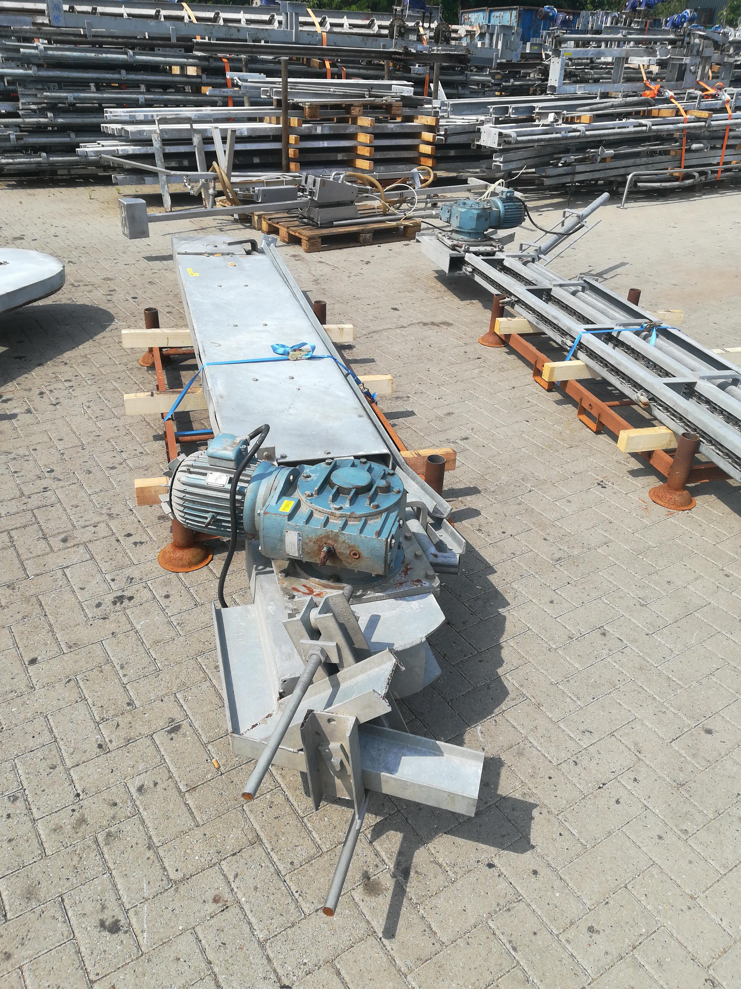 Used Conveyor lift