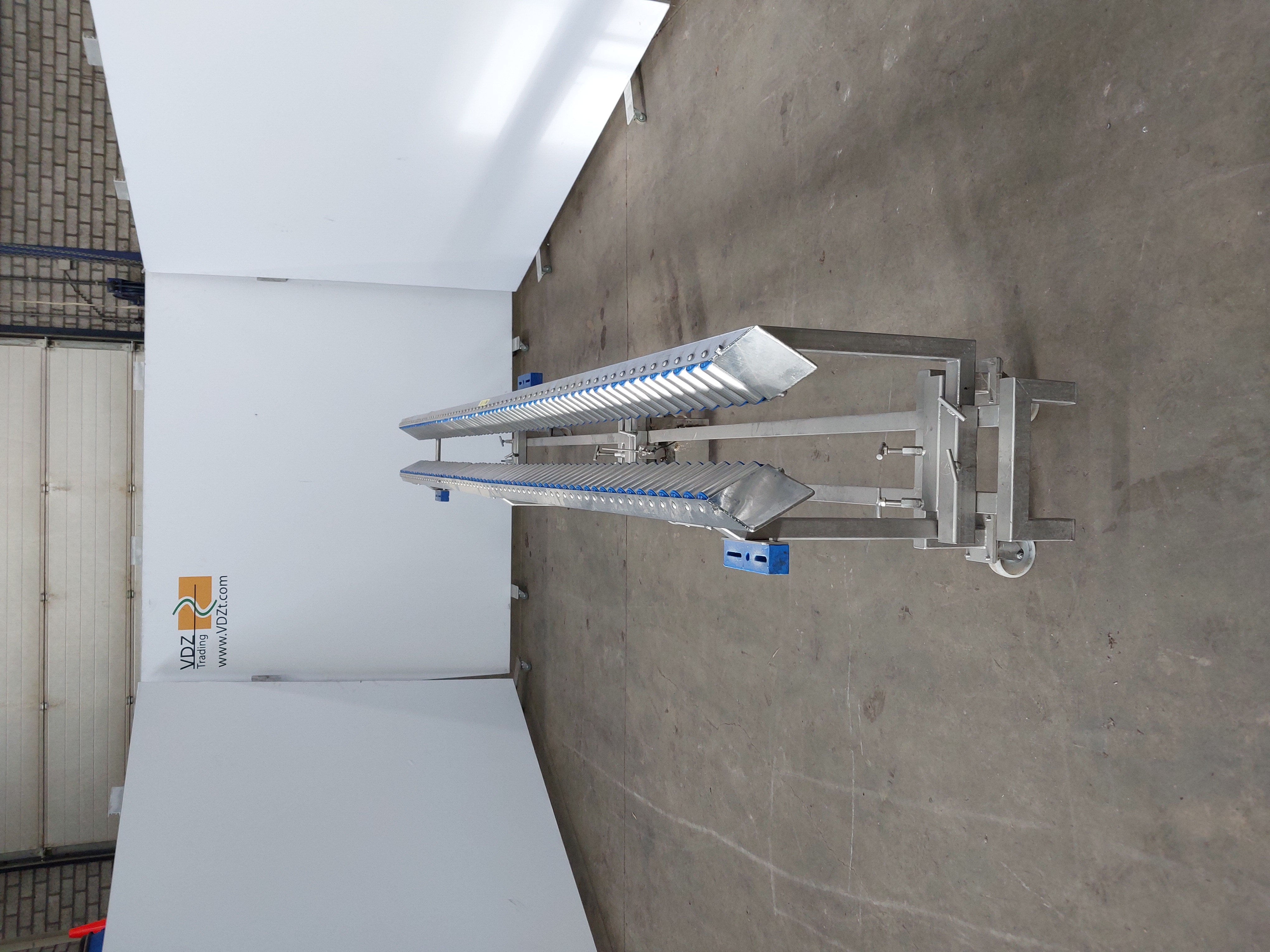 Used Pre-dehiding table with rollers