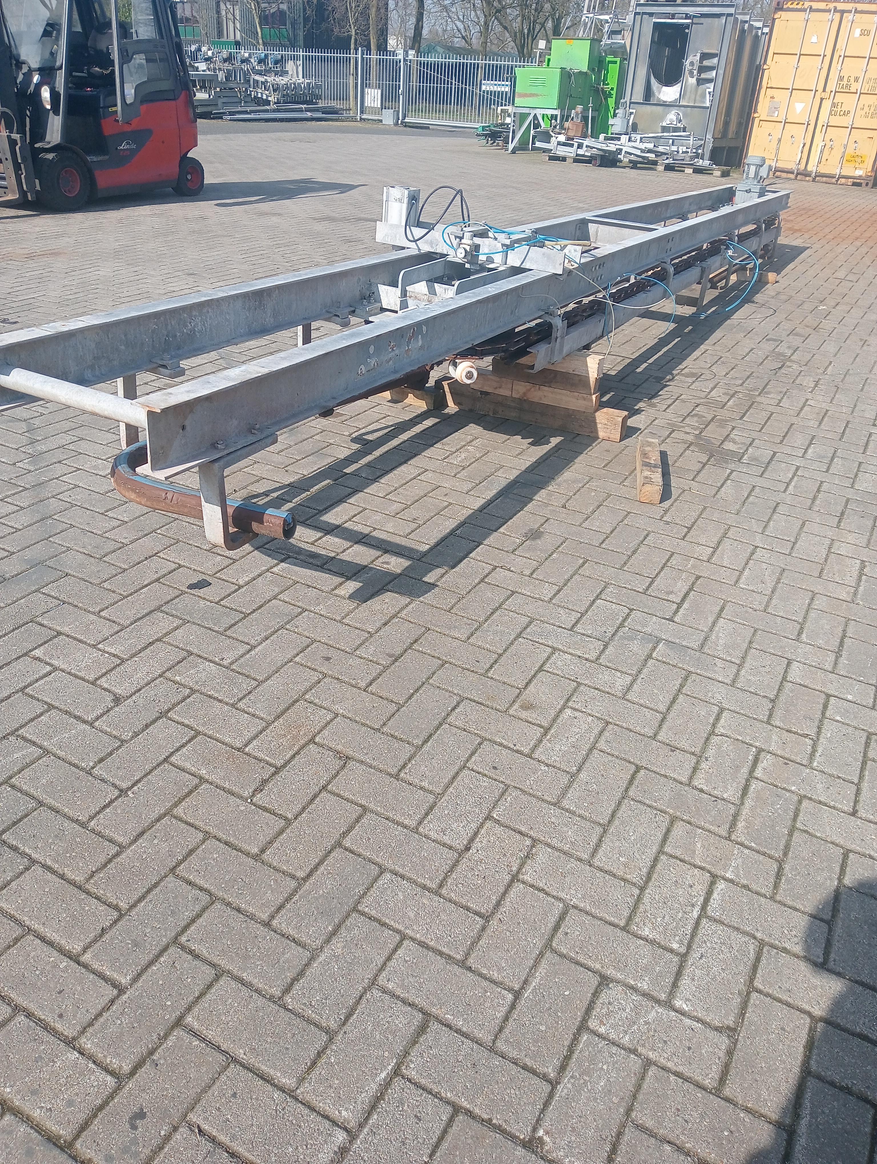 Used Slaughtering conveyor with dropper