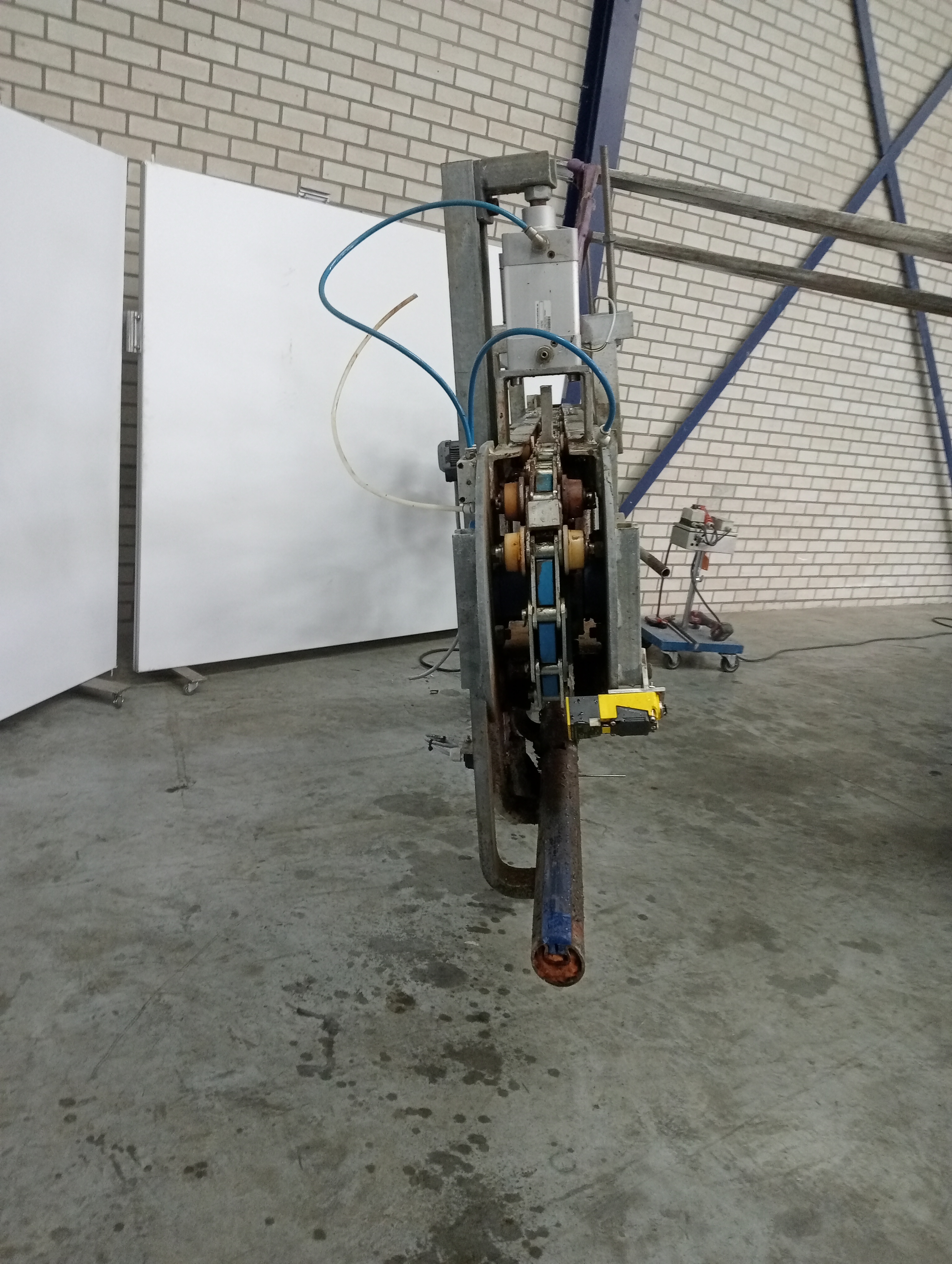 Used Conveyor with dropper