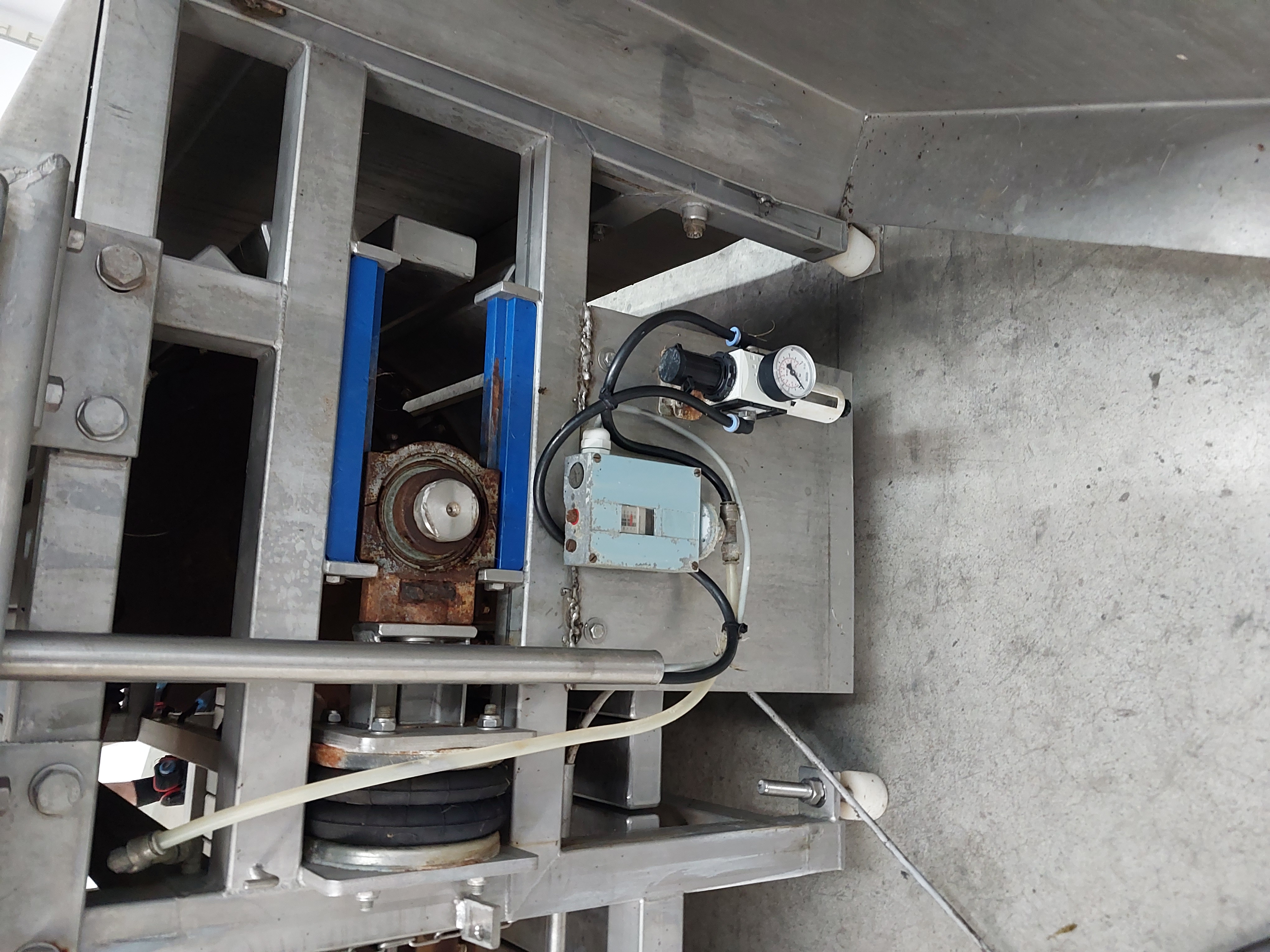 Used Gambrelling - Rehanging conveyor