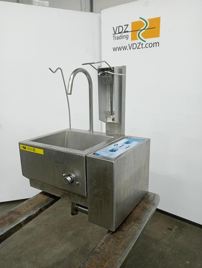 Used Wash basin