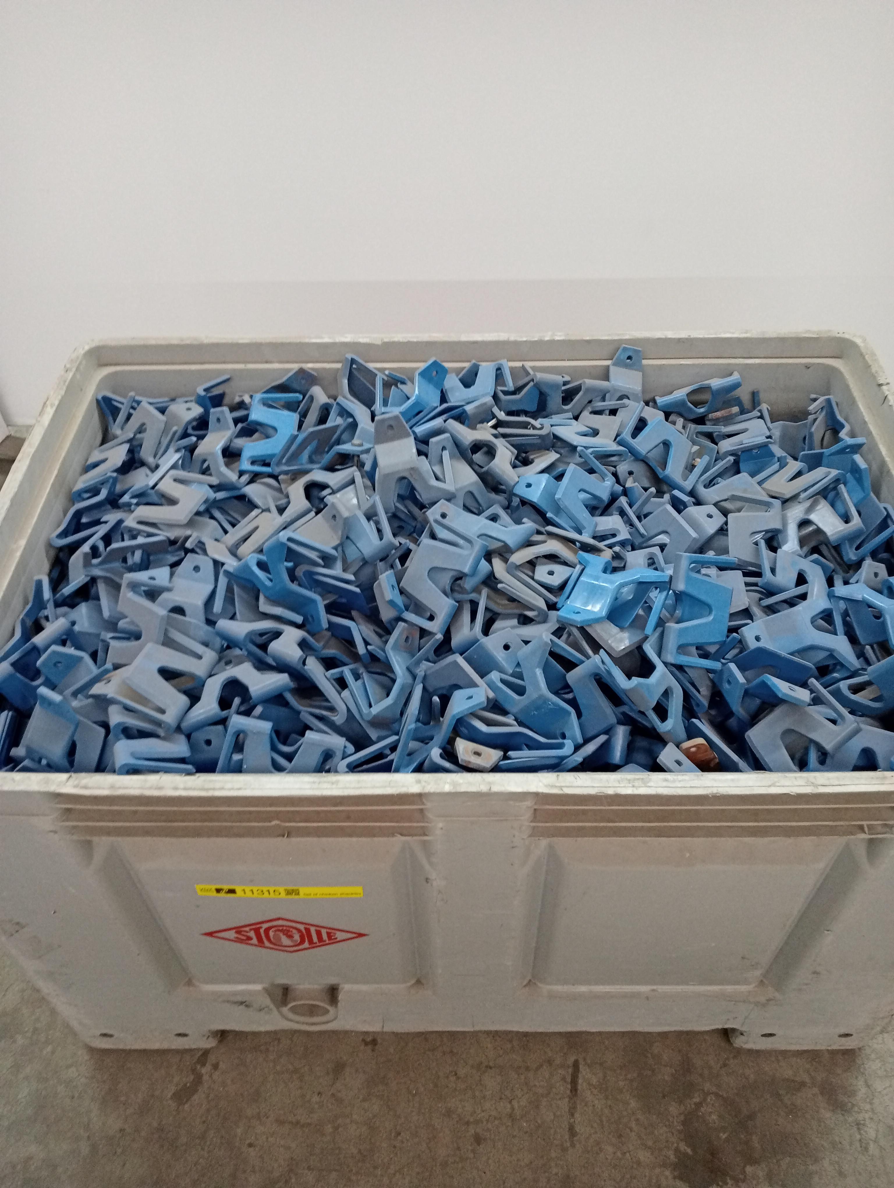 Used Set of chicken shackles