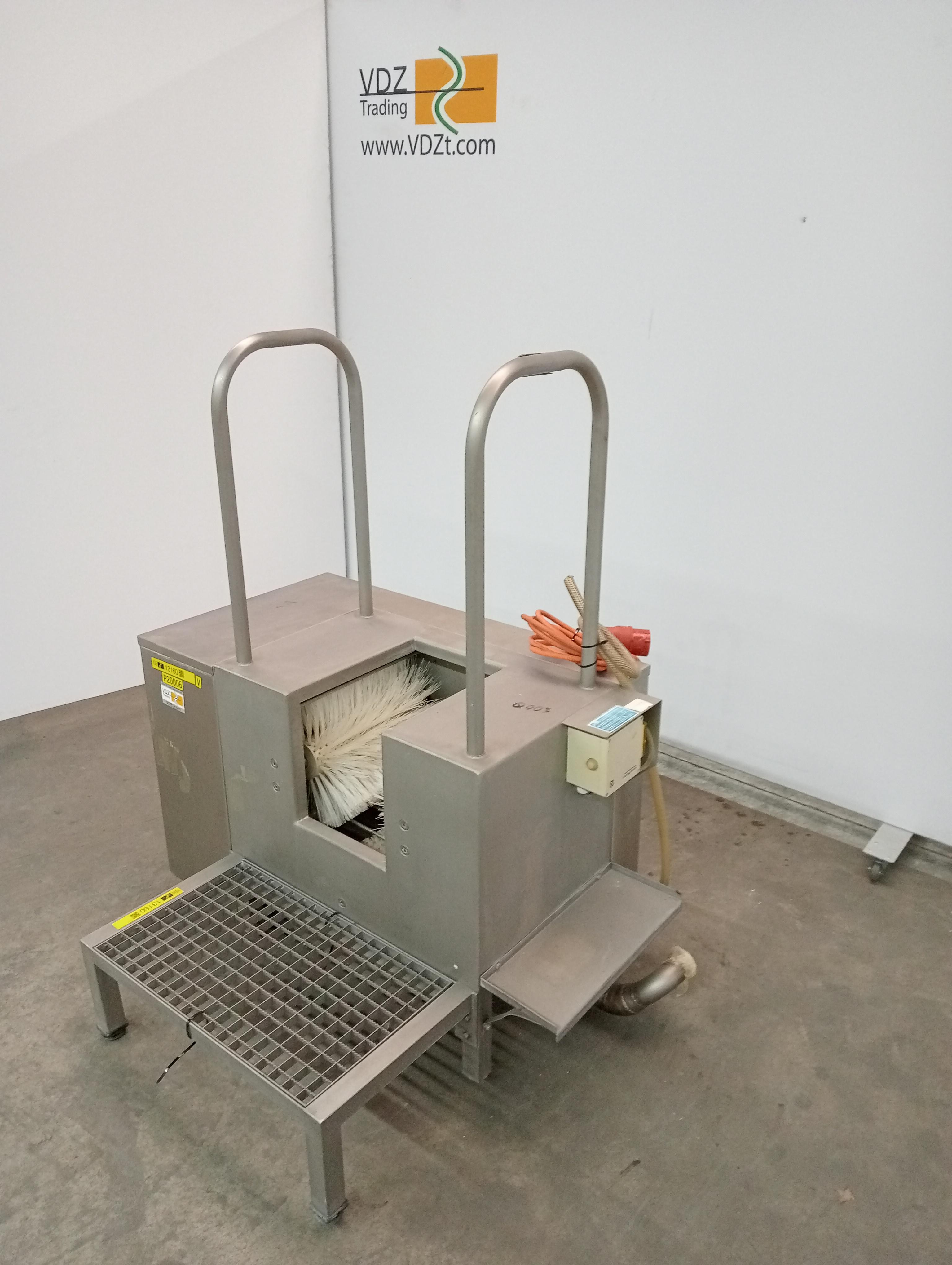 Used Boot washer