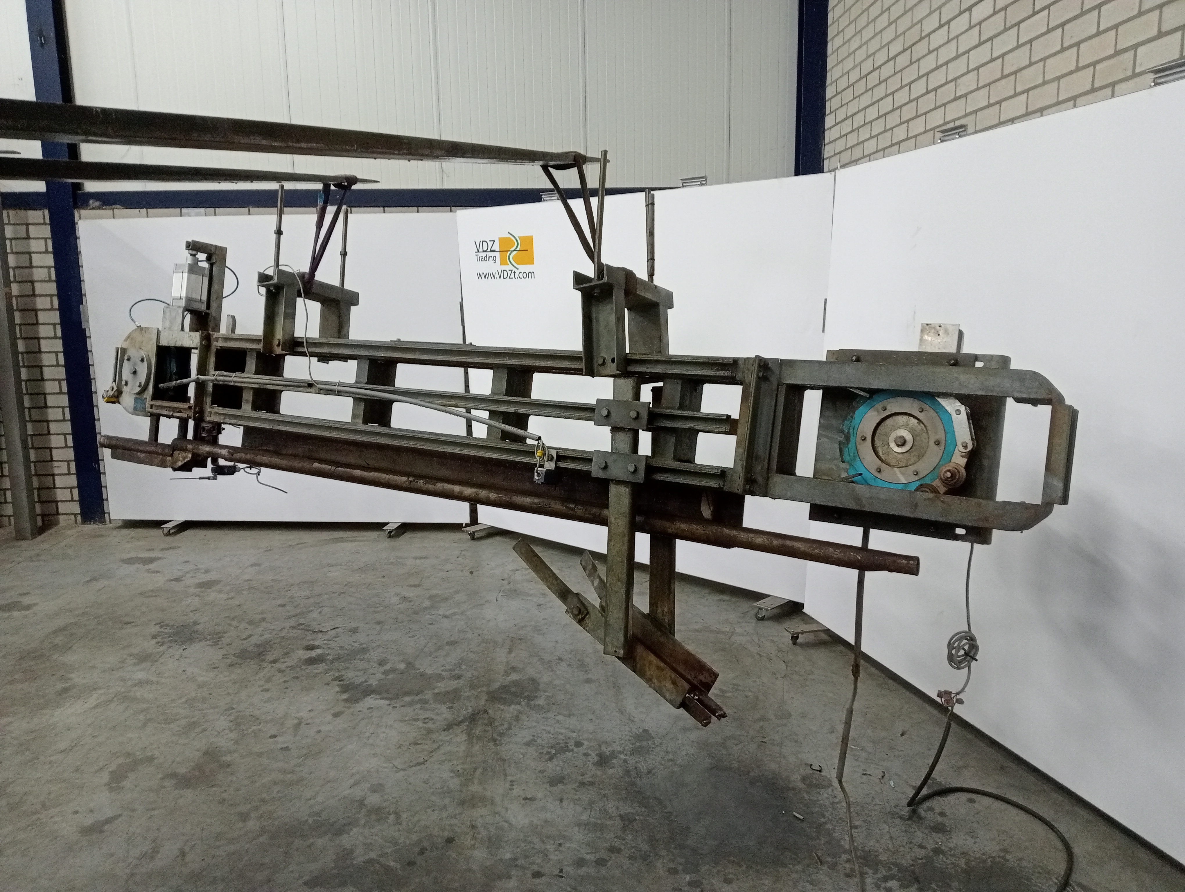 Used Conveyor with dropper