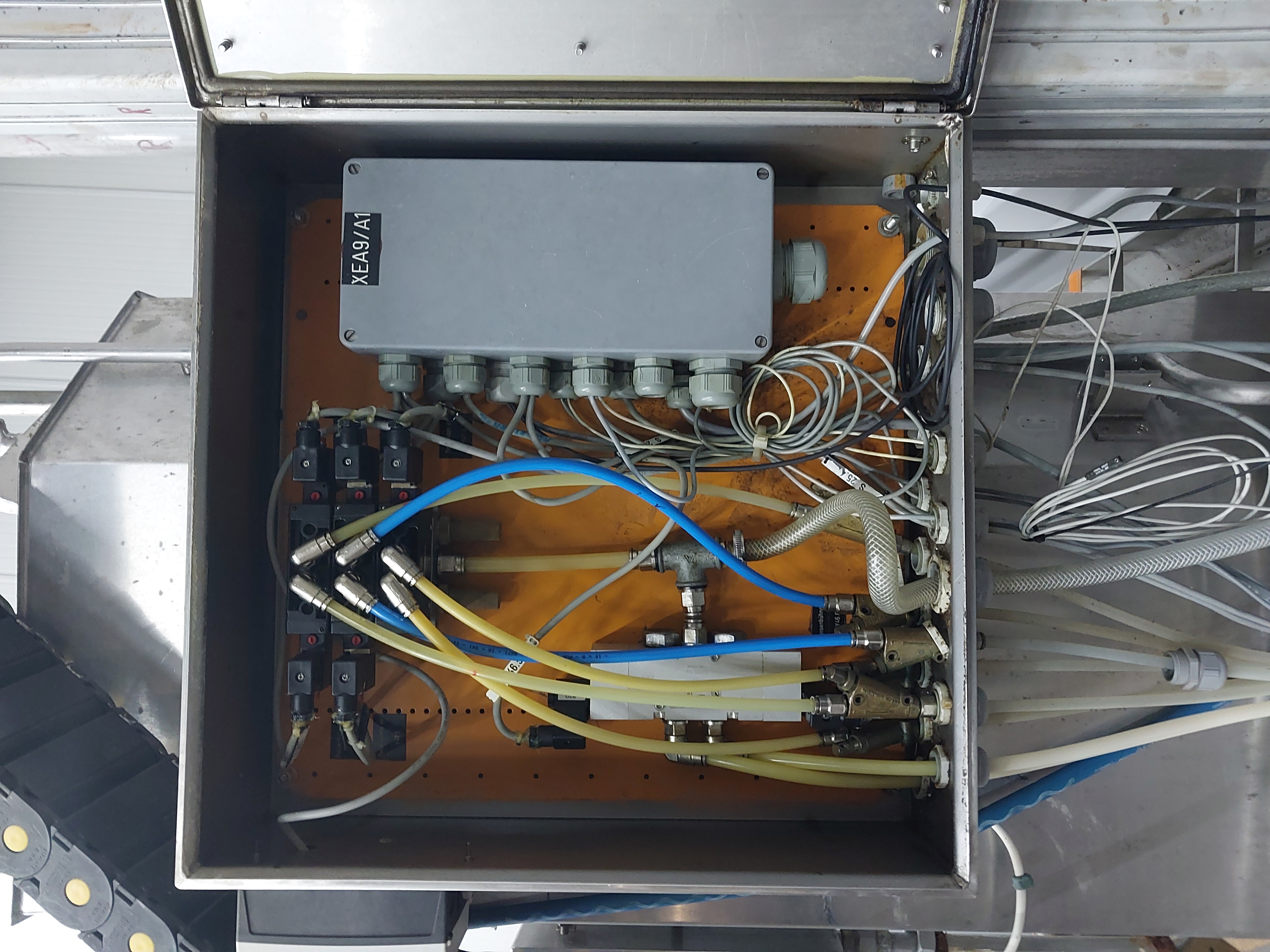 Used Paunch and intestine removal platform