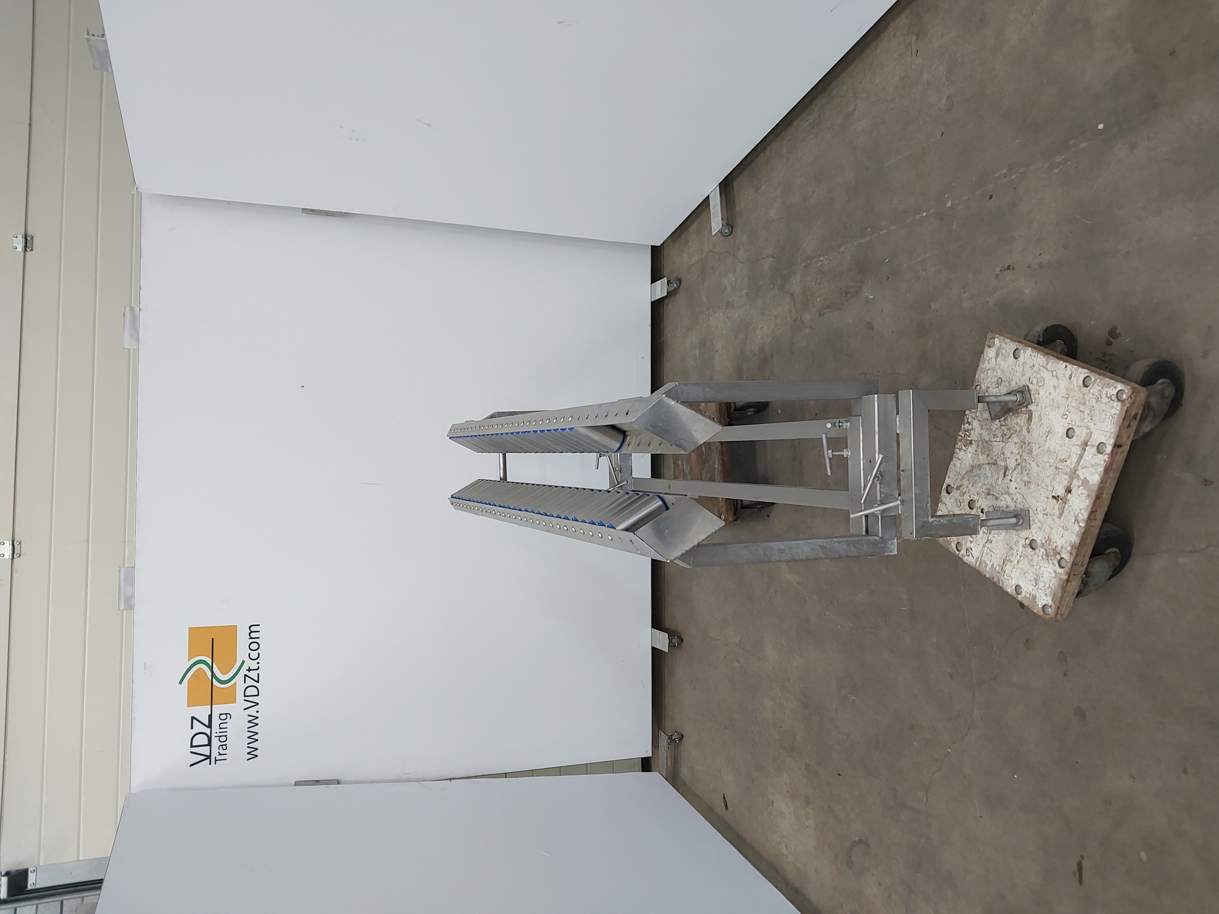 Used Pre-dehiding table with rollers