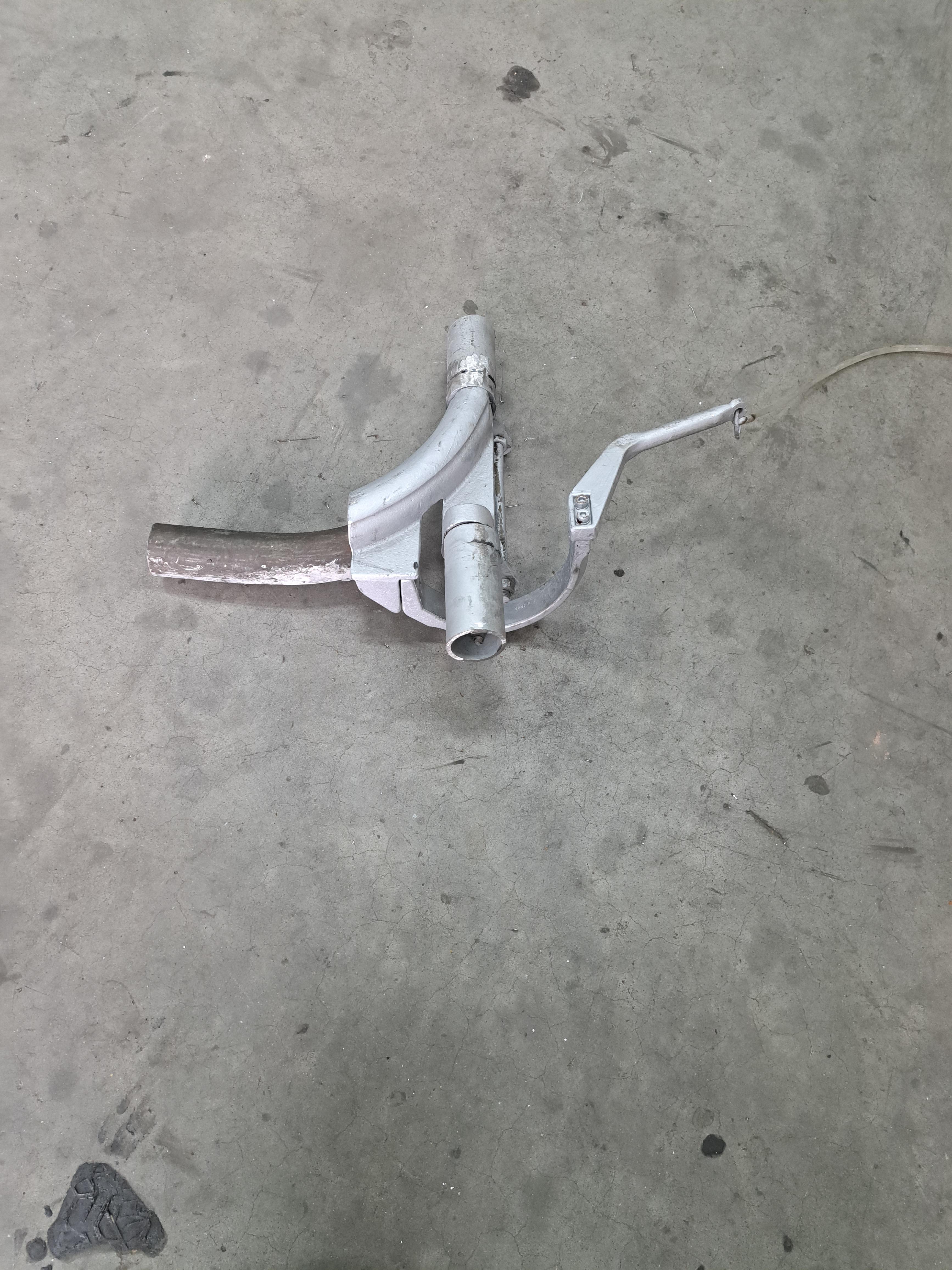 Used Switch right inside 90 without groundplate