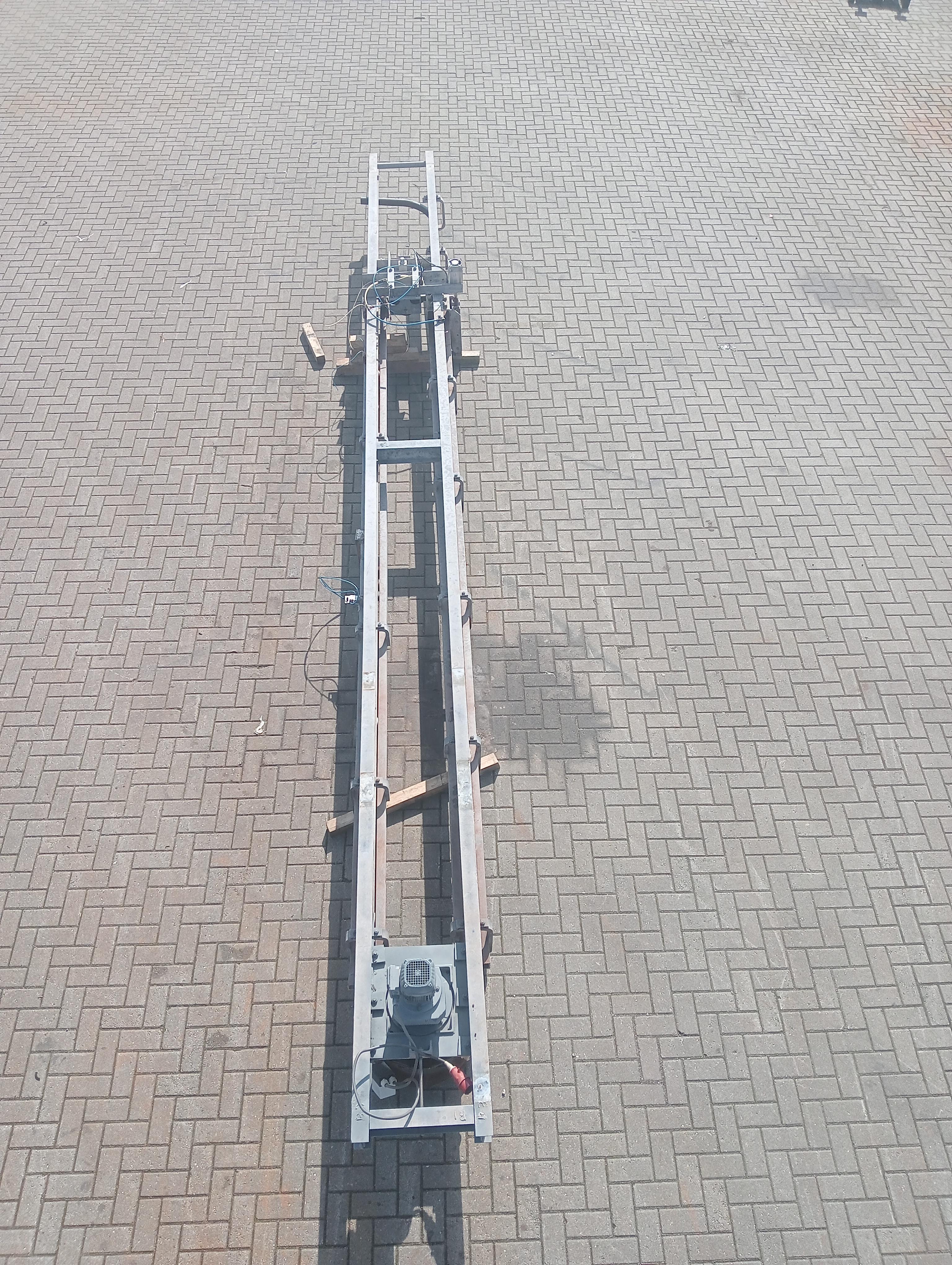Used Slaughtering conveyor with dropper