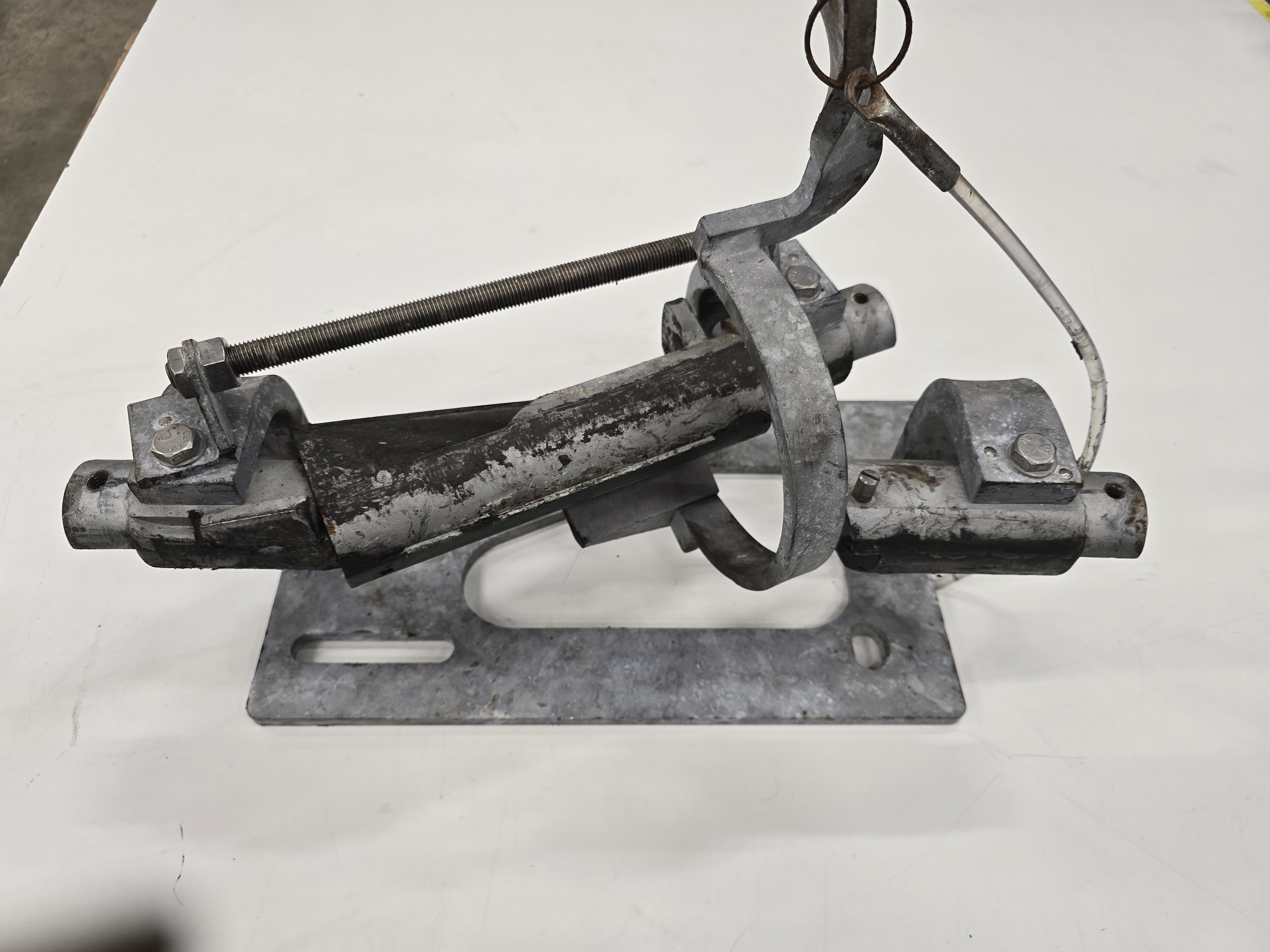 Used Switch - 25 degrees