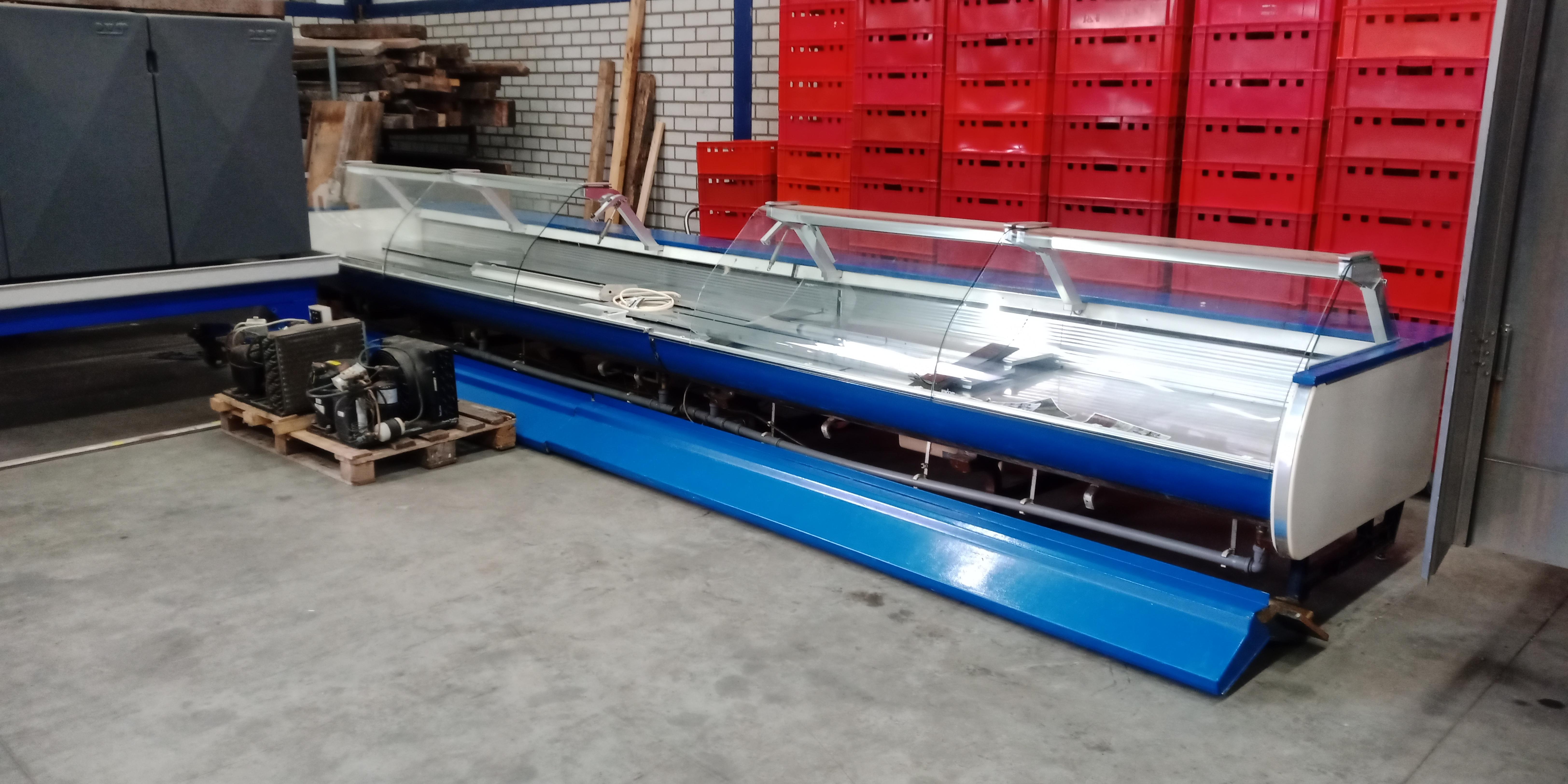 Used Display cabinet