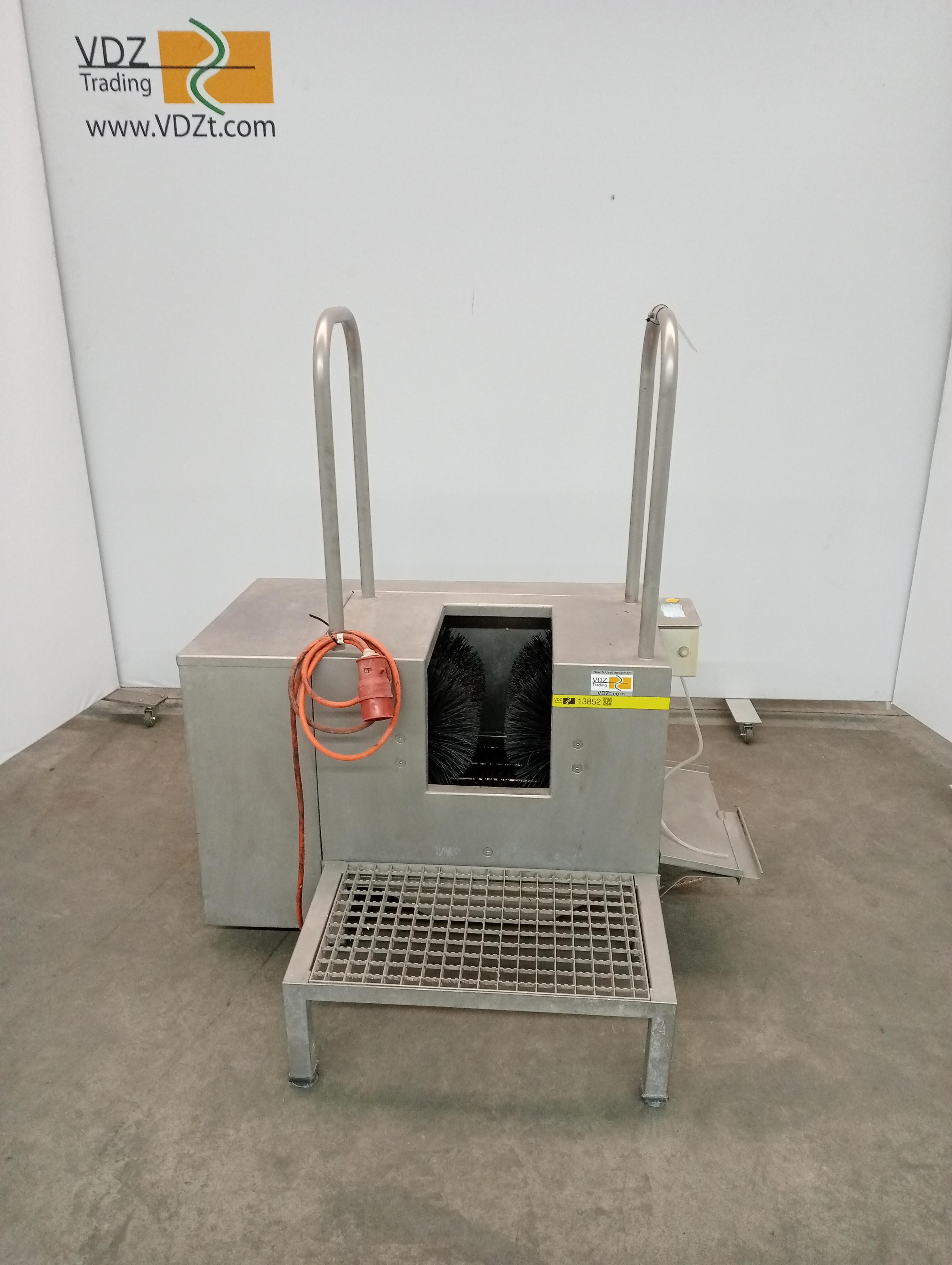 Used Boot washer