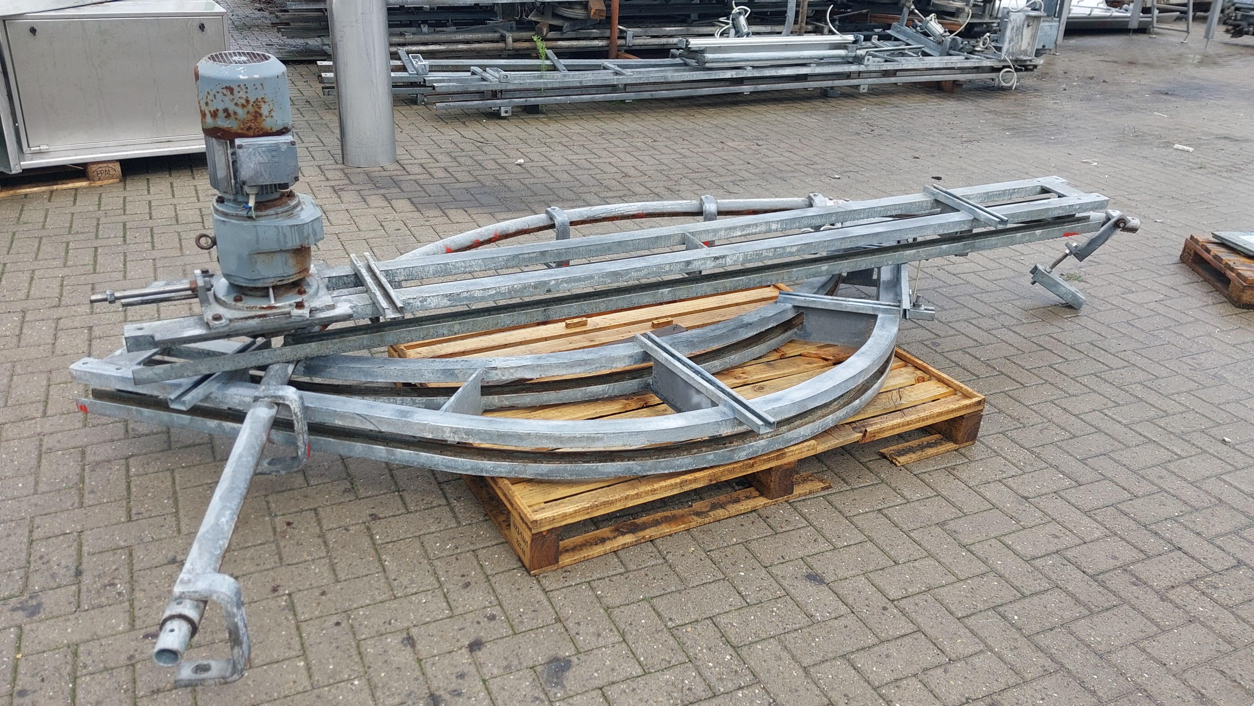 Used Bleeding conveyor for cattle