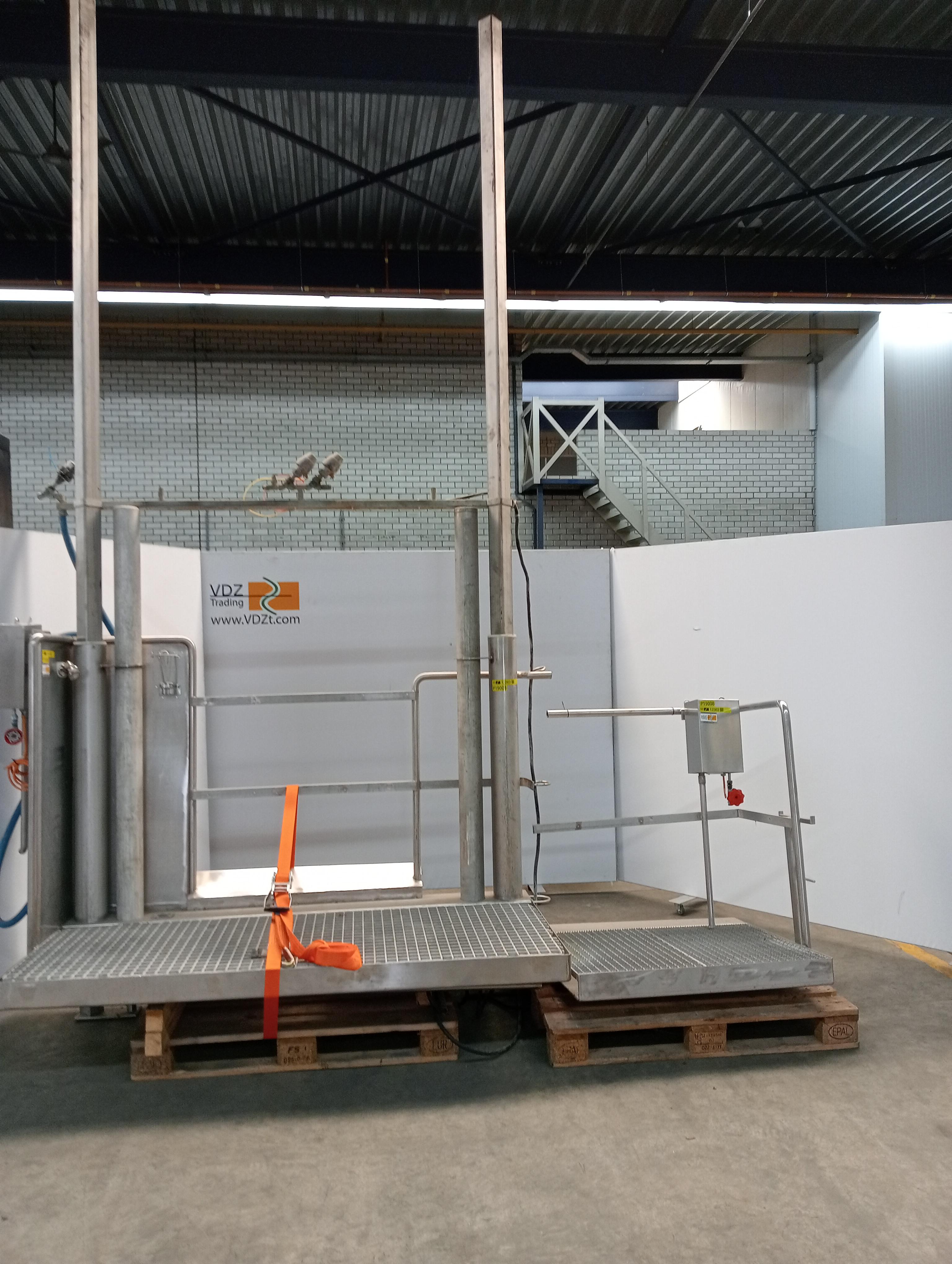 Used Movable platform