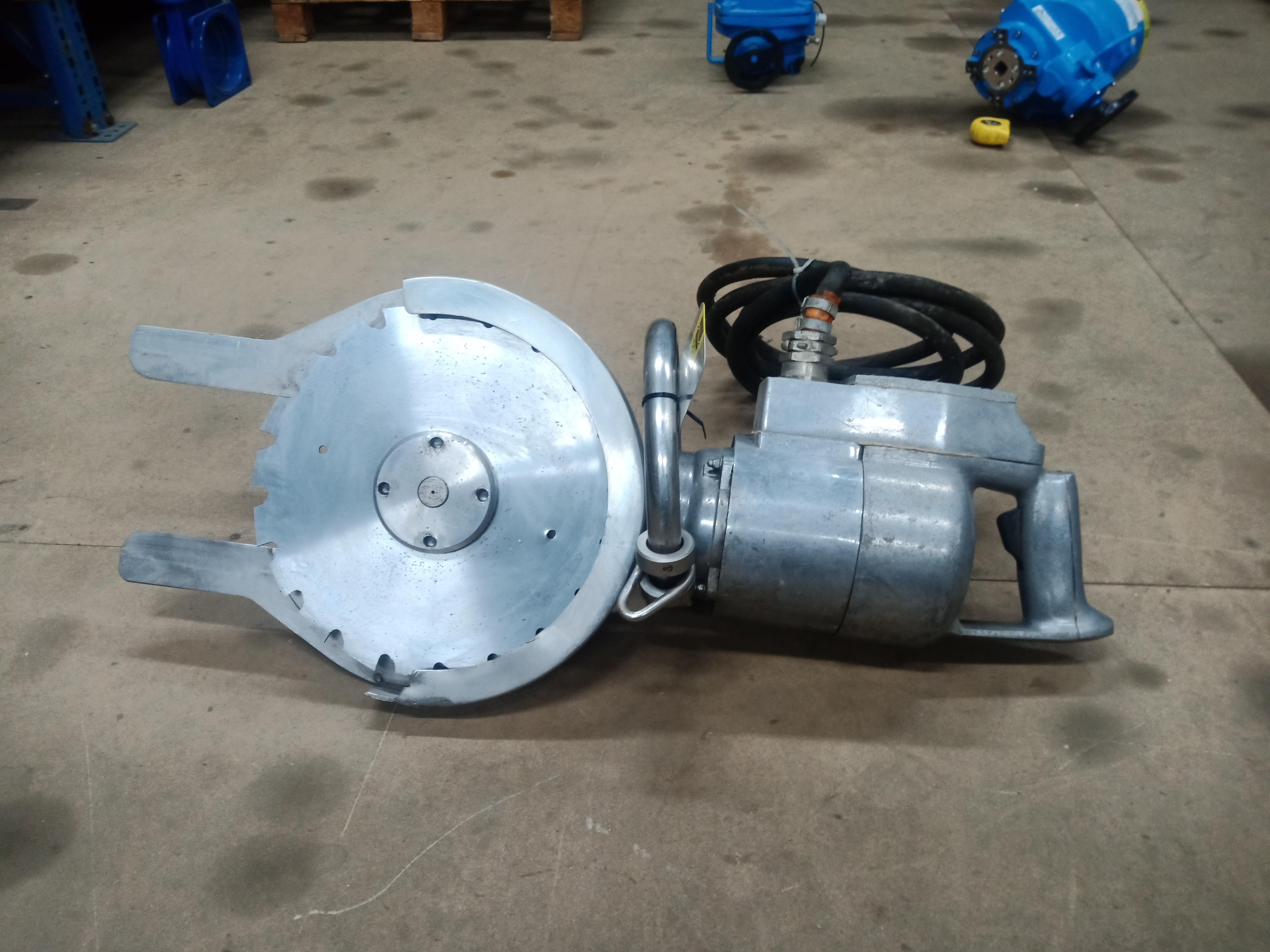 Used Circular saw for legs and horns