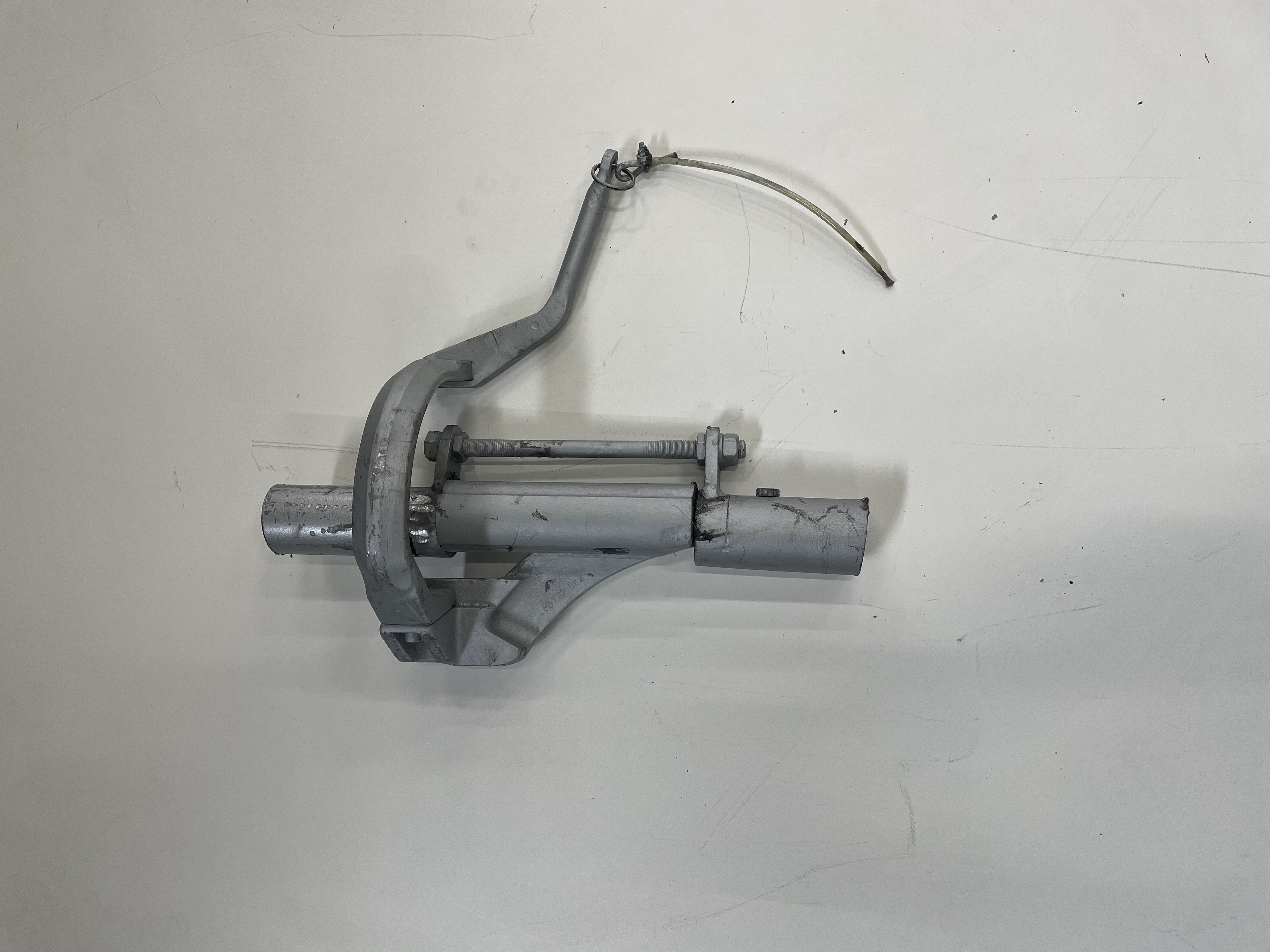 Used Switch right inside 90 without groundplate