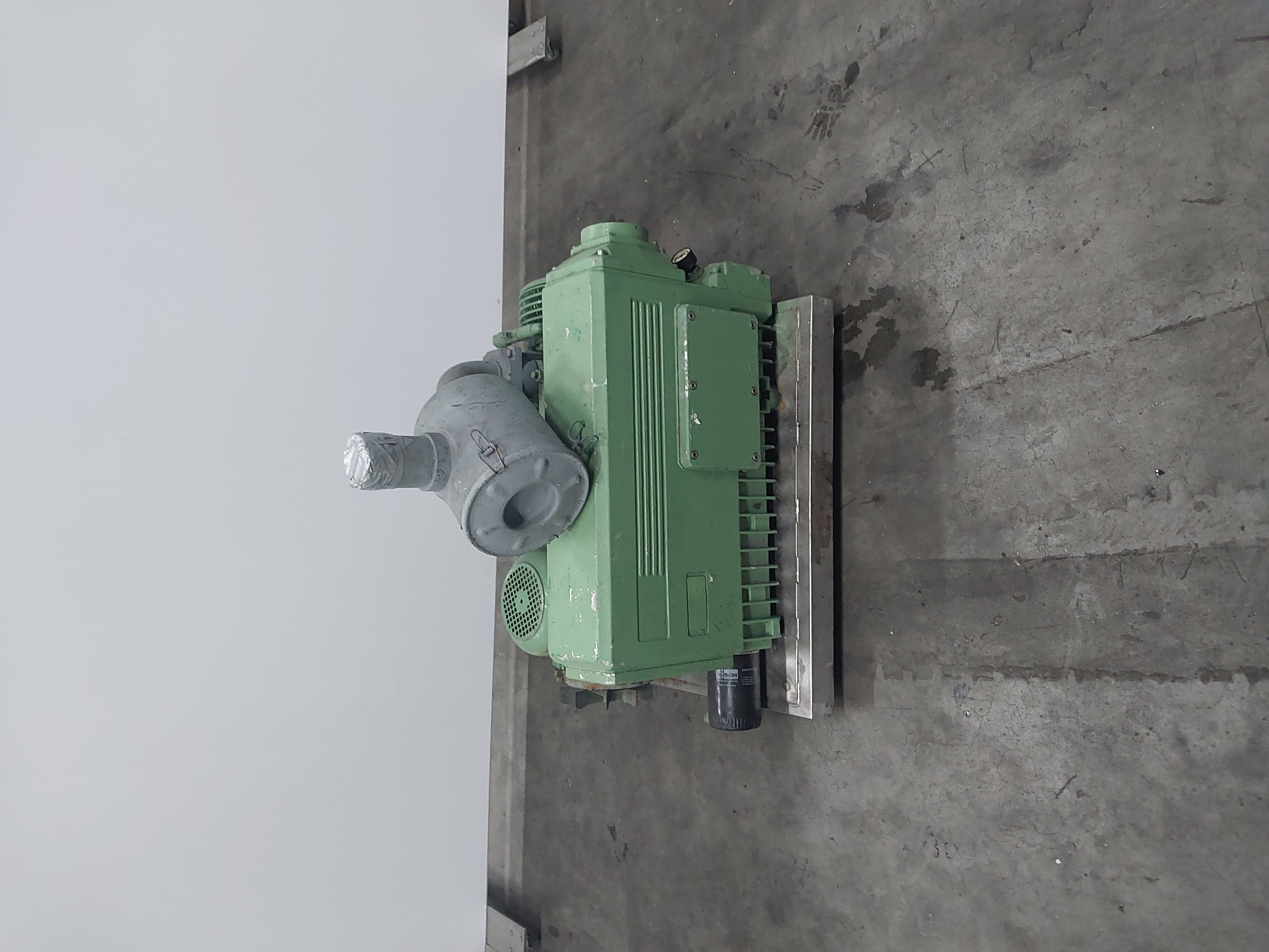Used Vacum pump