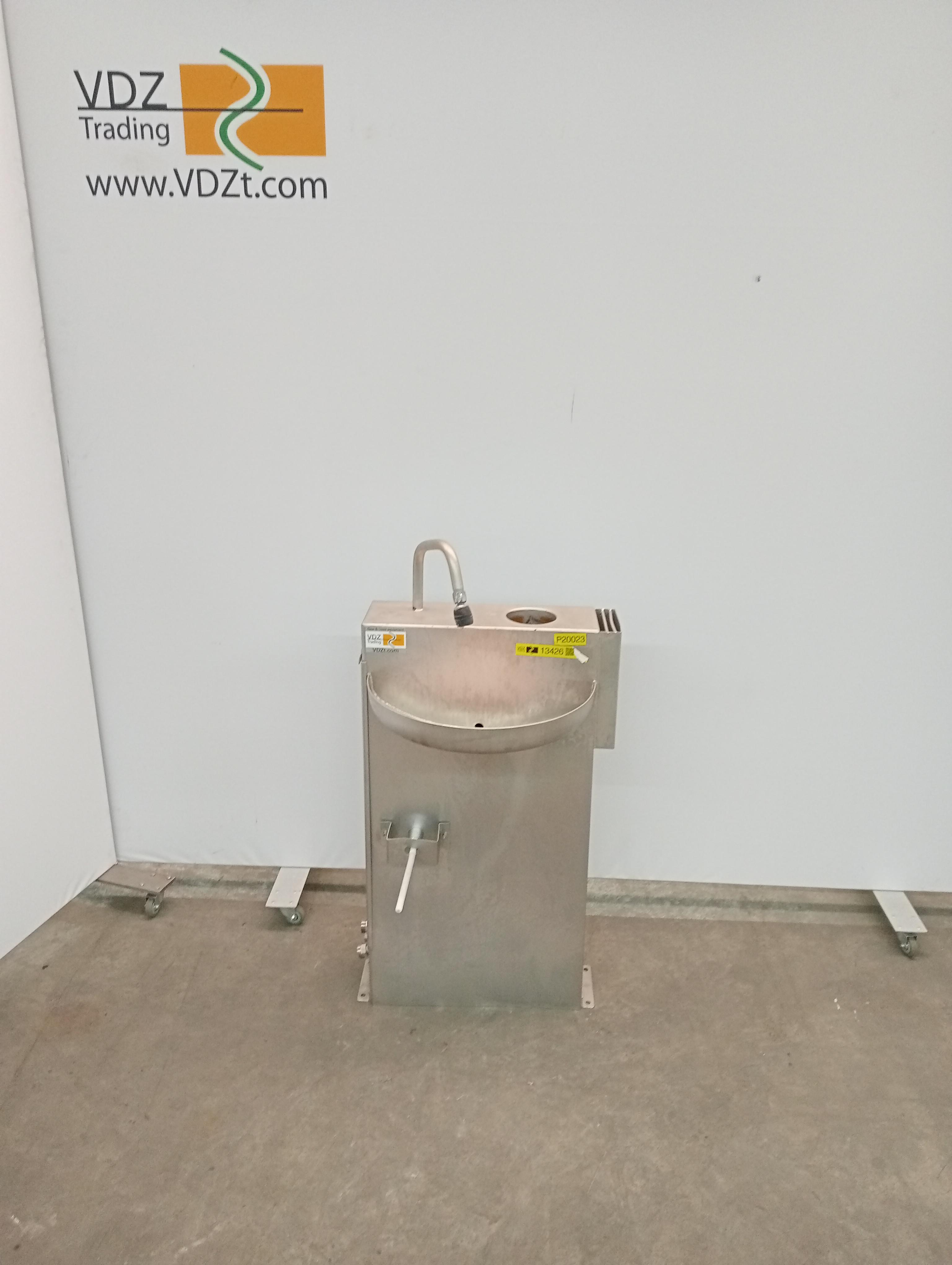 Used Wash basin incl sterilizer