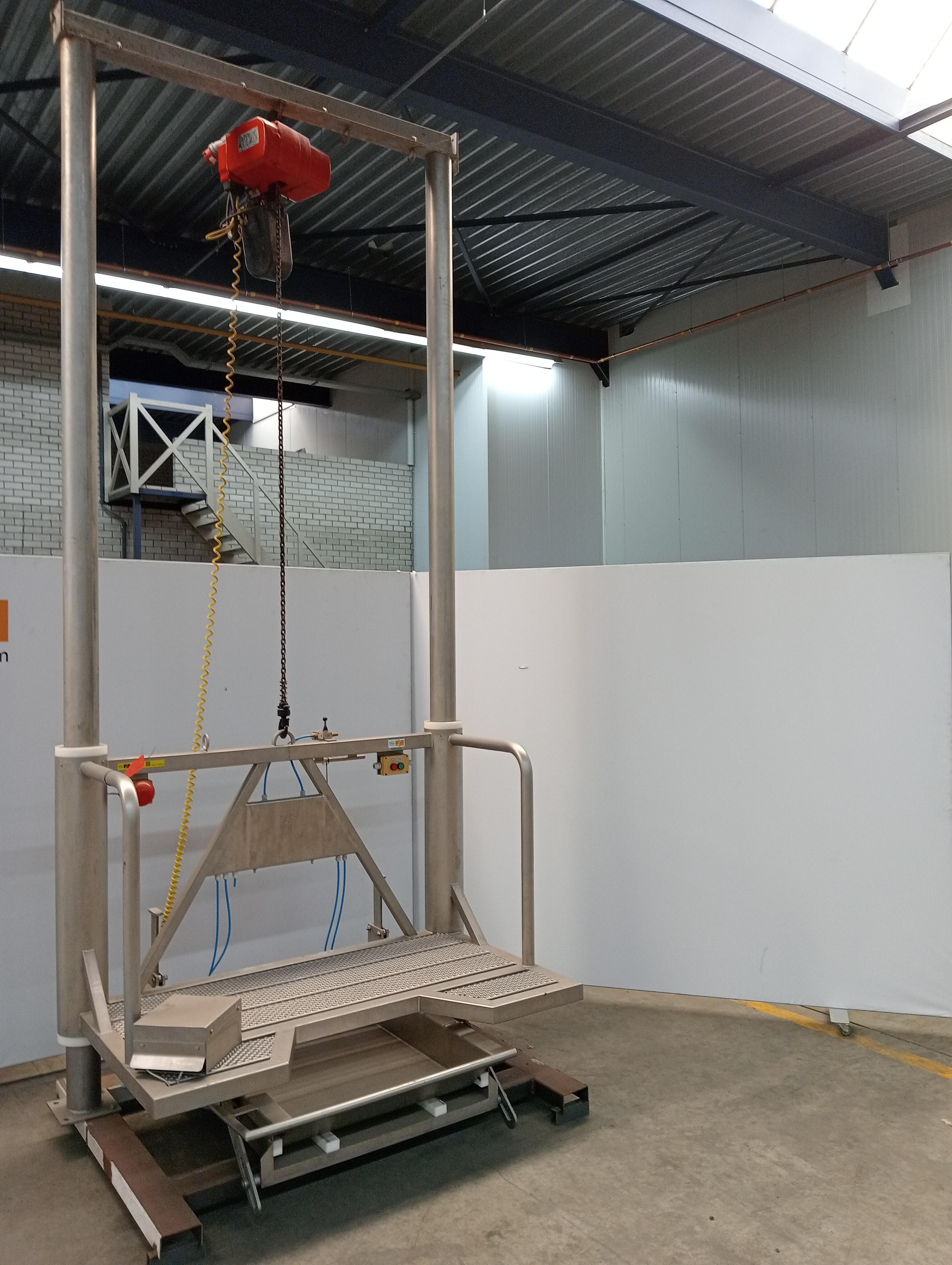 Used Paunch platform