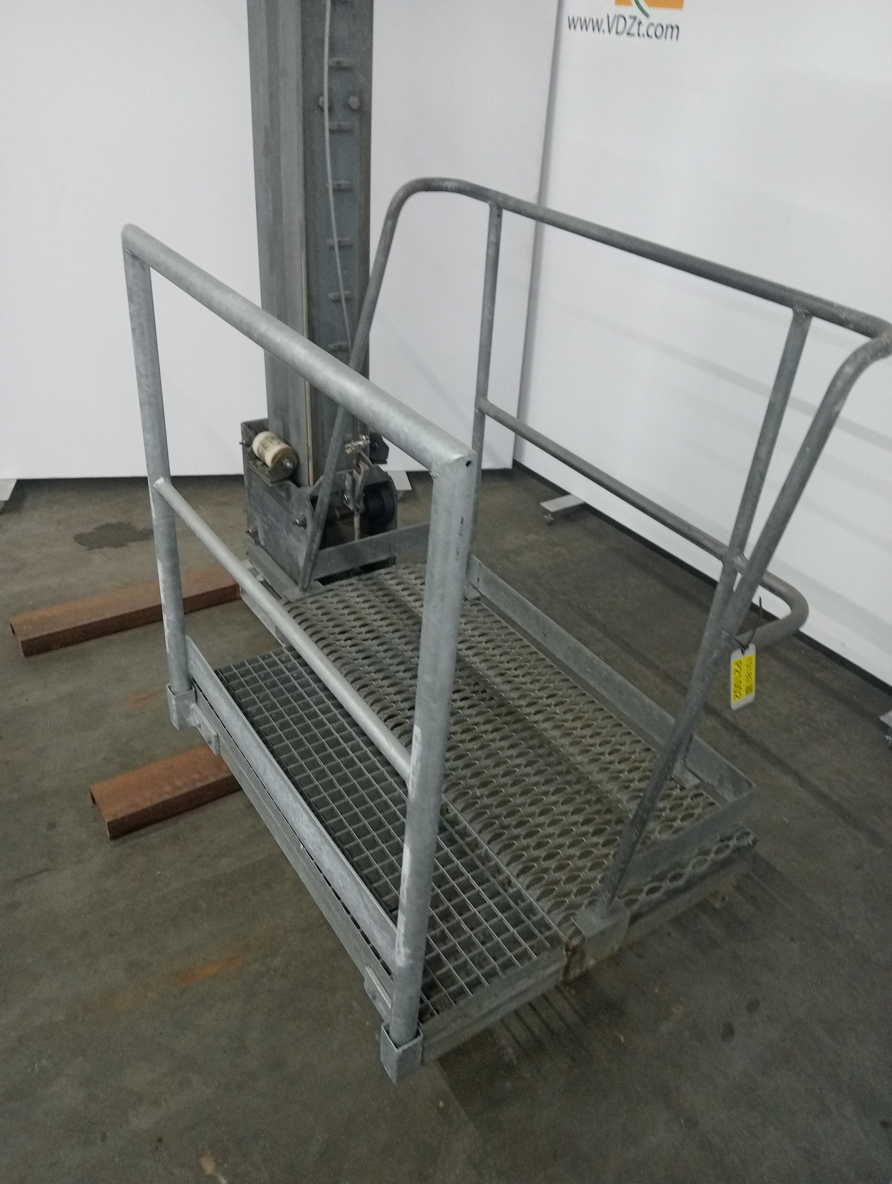 Used Movable platform