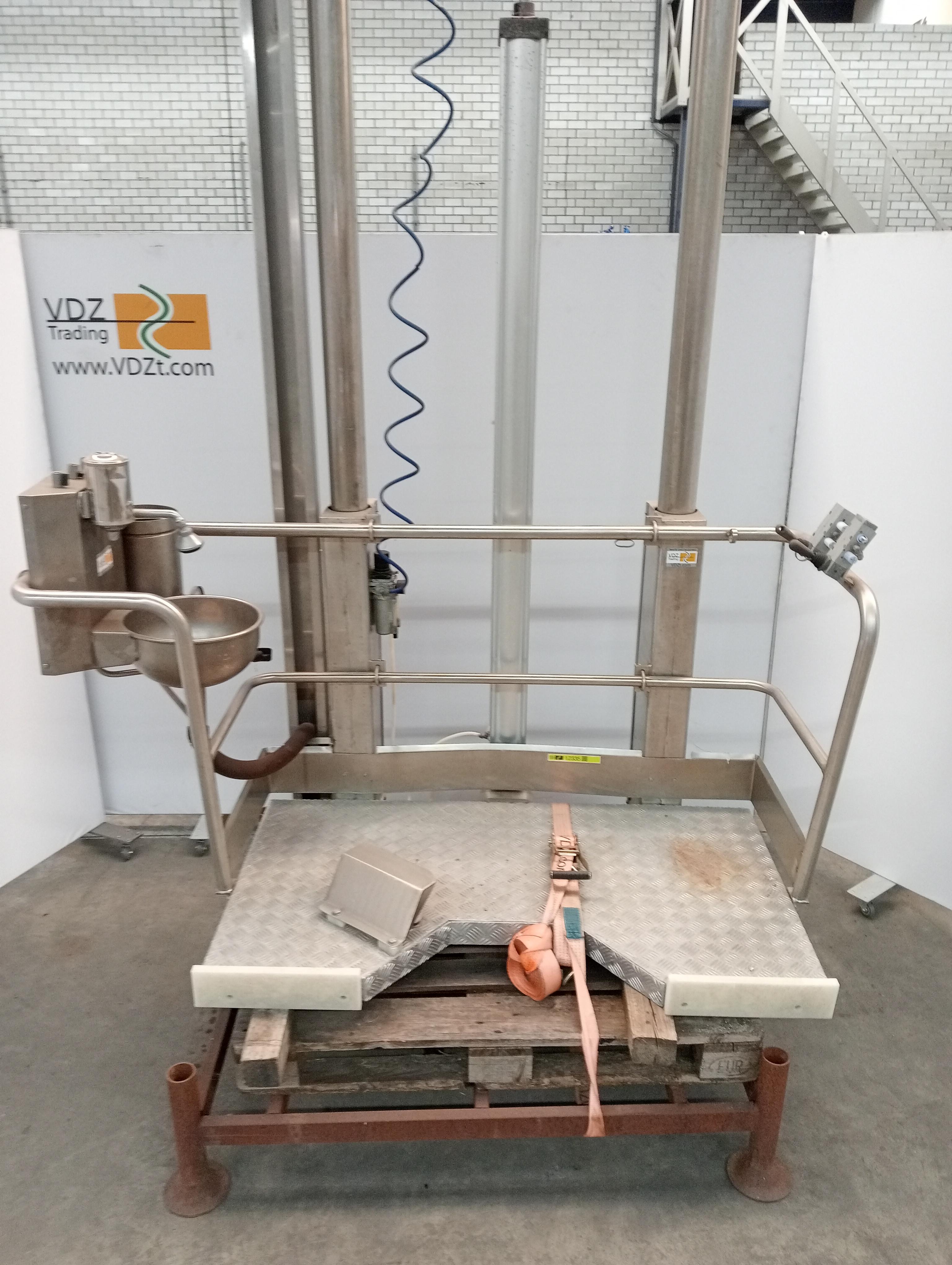 Used Movable platform