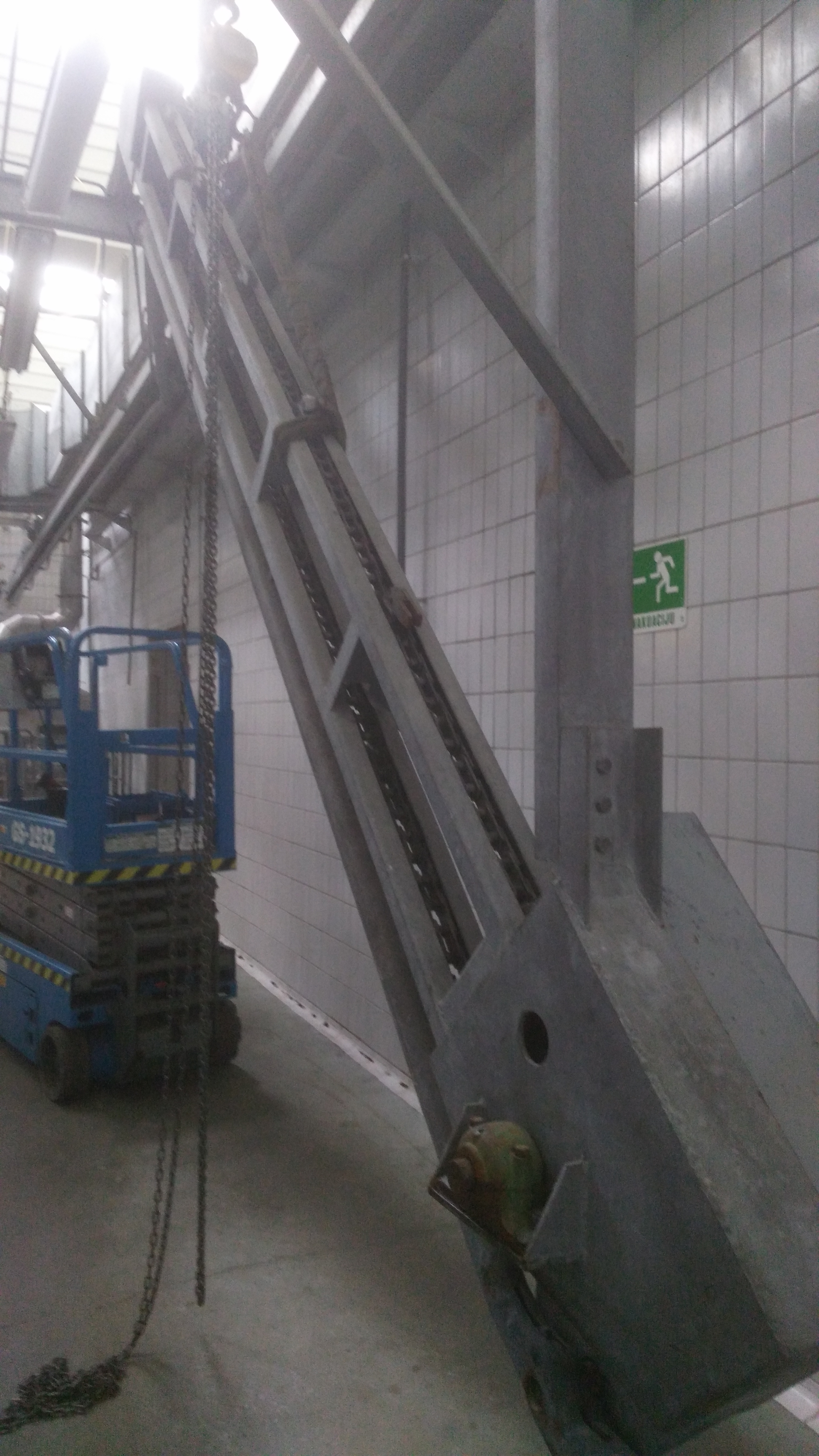 Used Lift conveyor