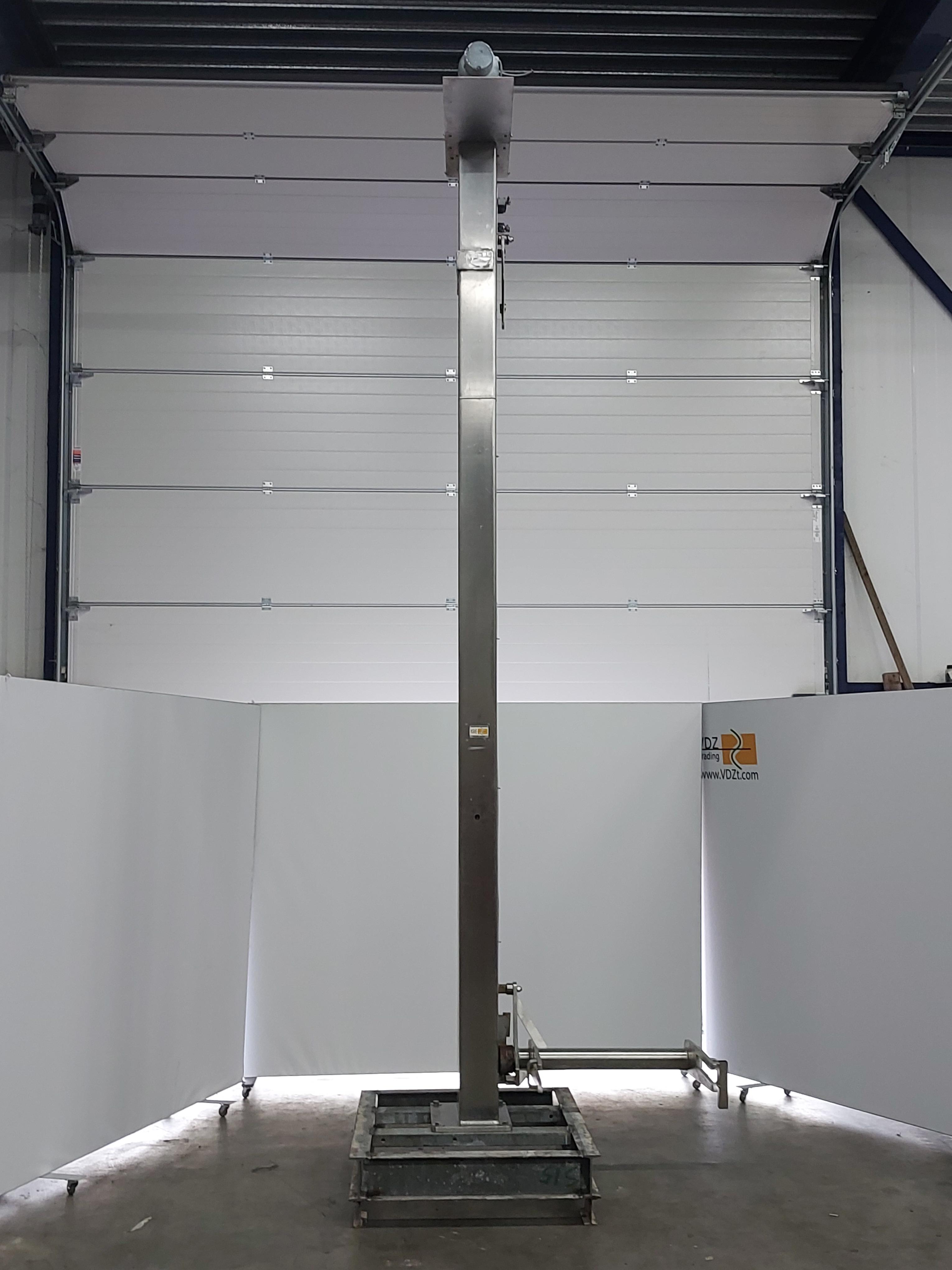 Used Bin lift and tipper