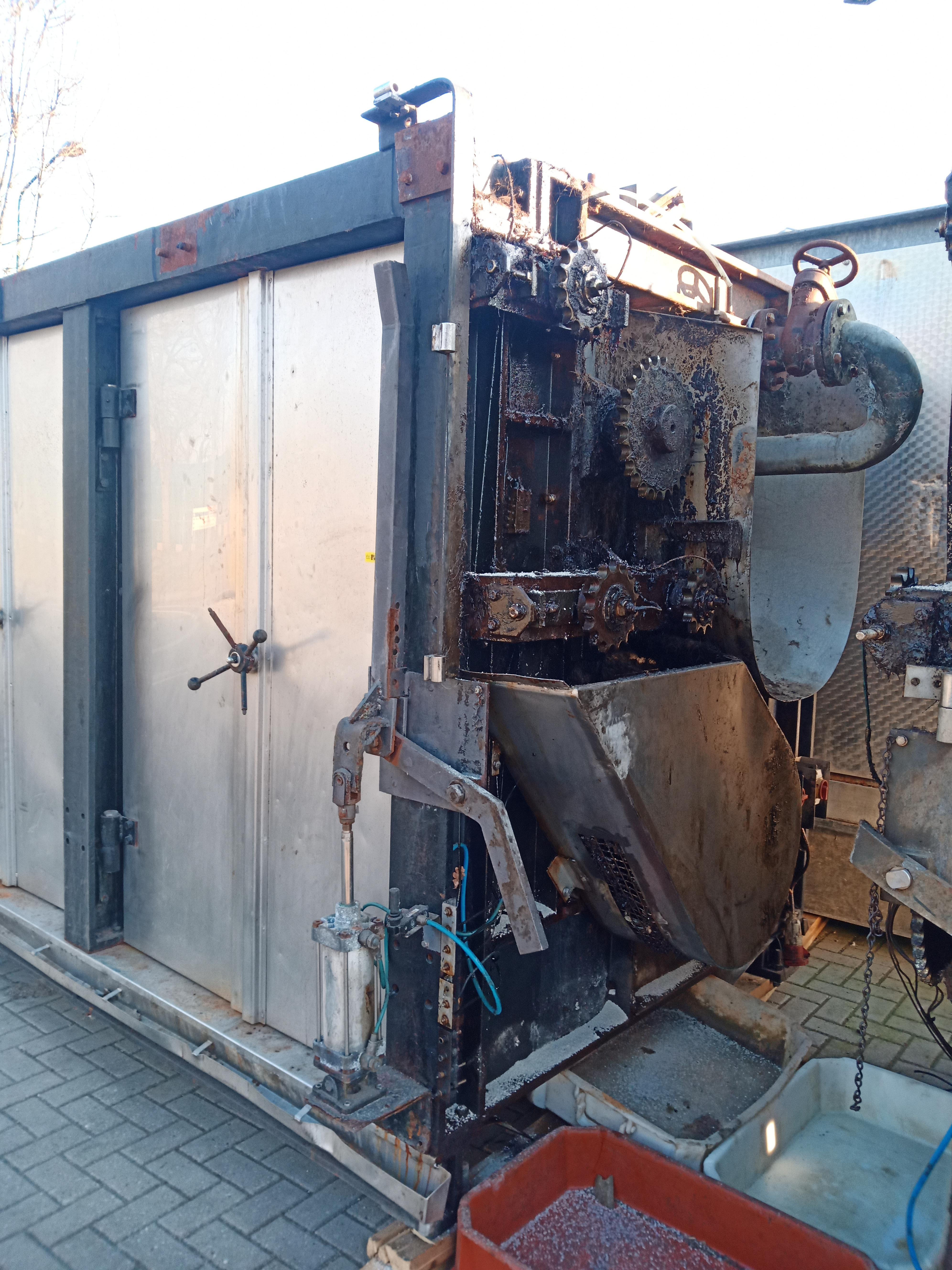 Used U-bar Tarzan dehairing machine